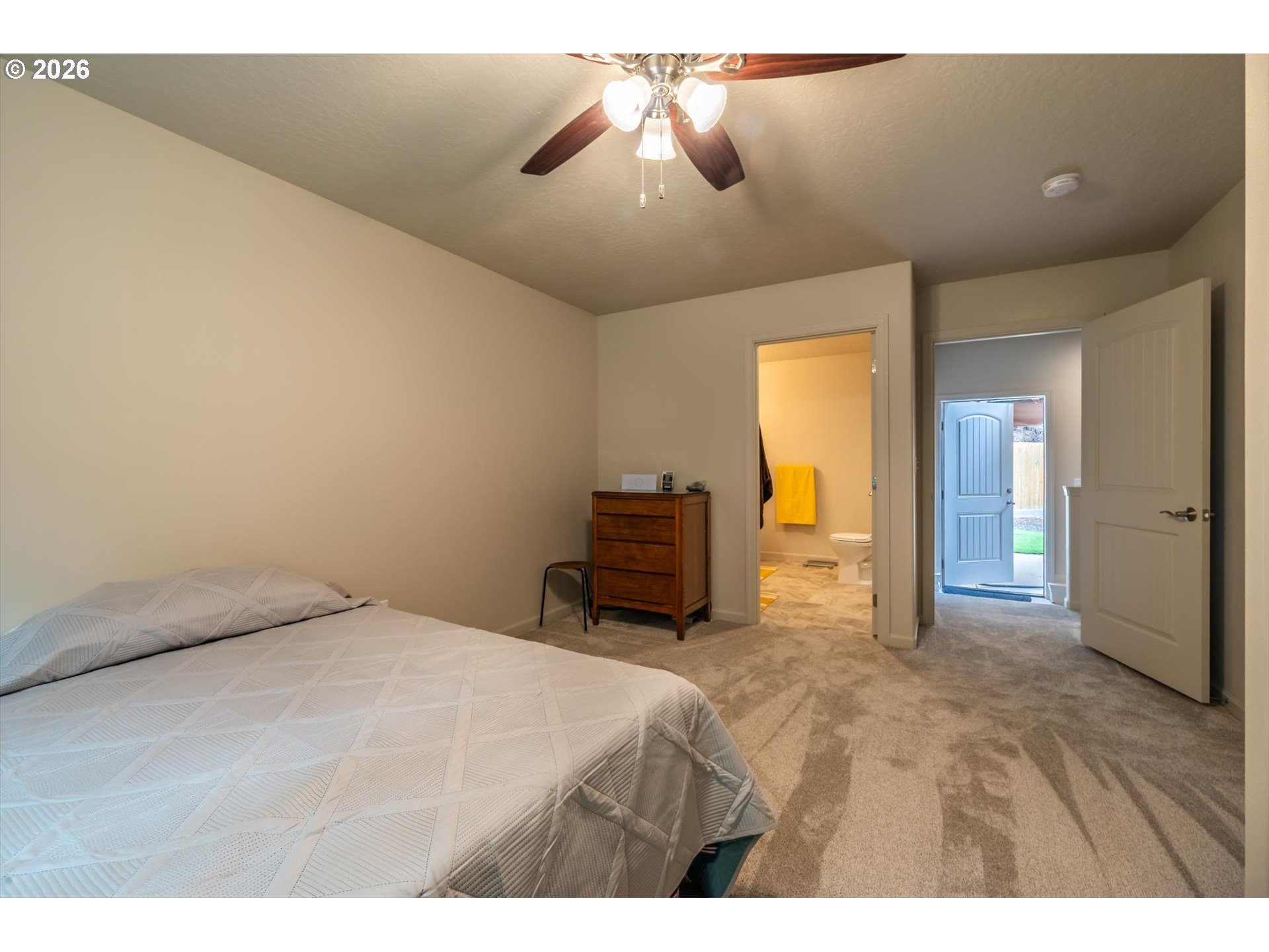 2143 Ash St Property Photo 18