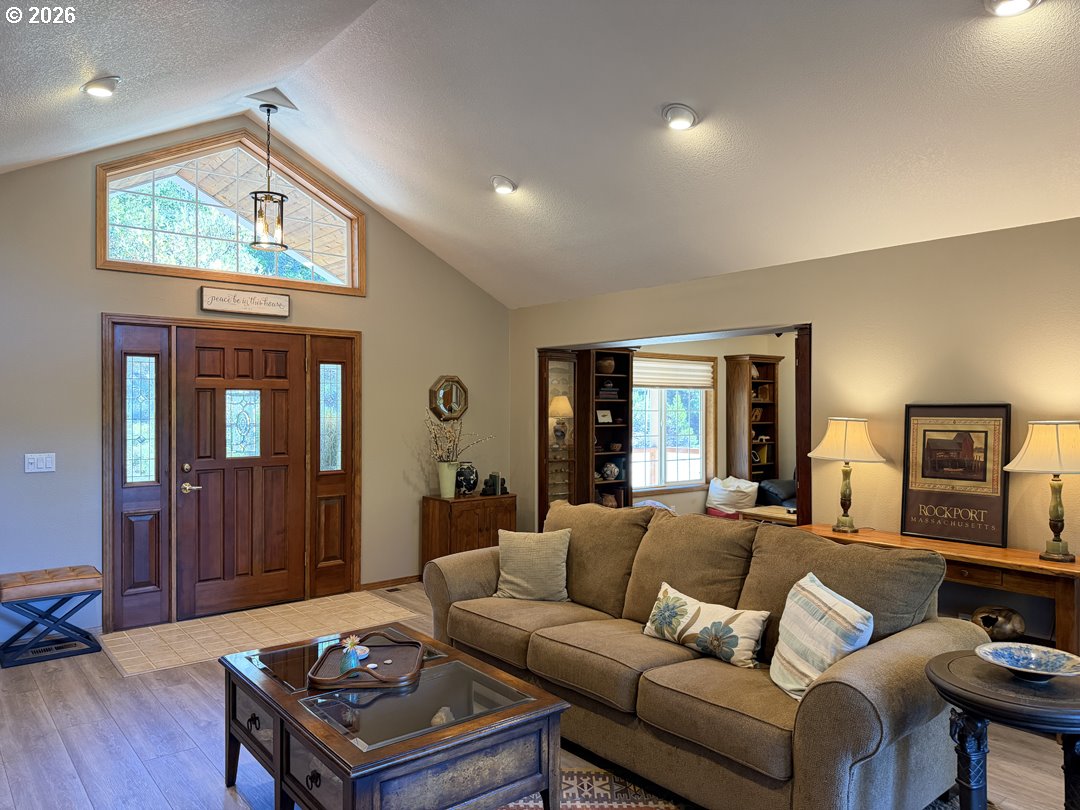 4933 Cloudcroft Ln Property Photo 24