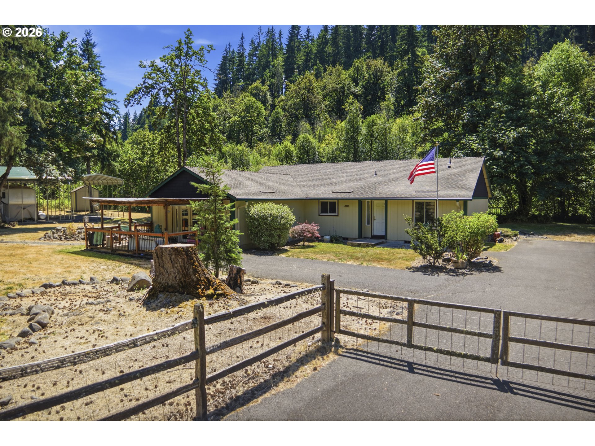 20658 Abiqua Rd N Property Photo 1