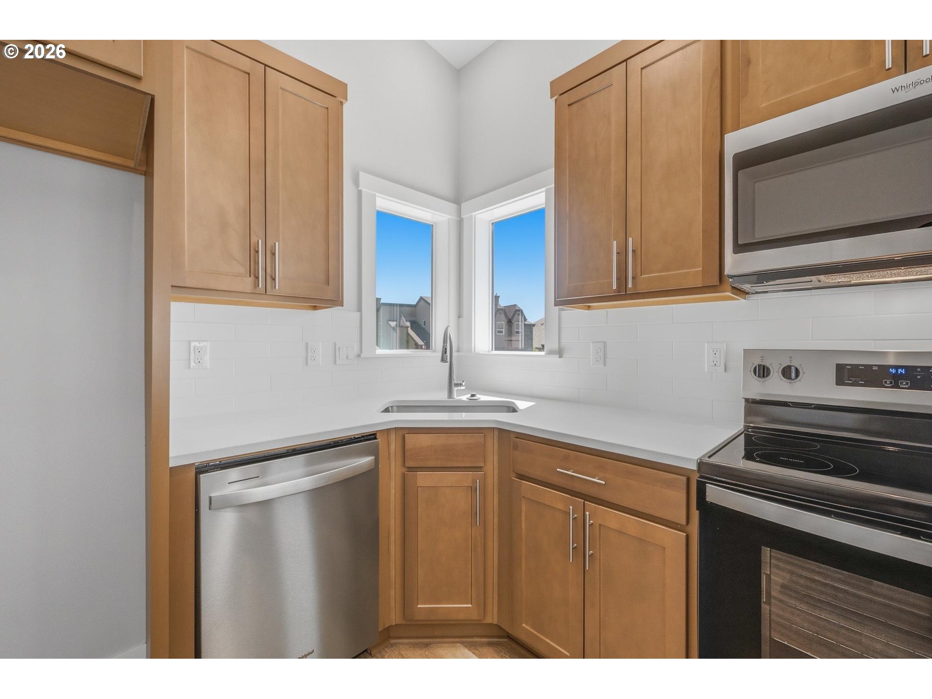 1355 2nd St Property Photo 13