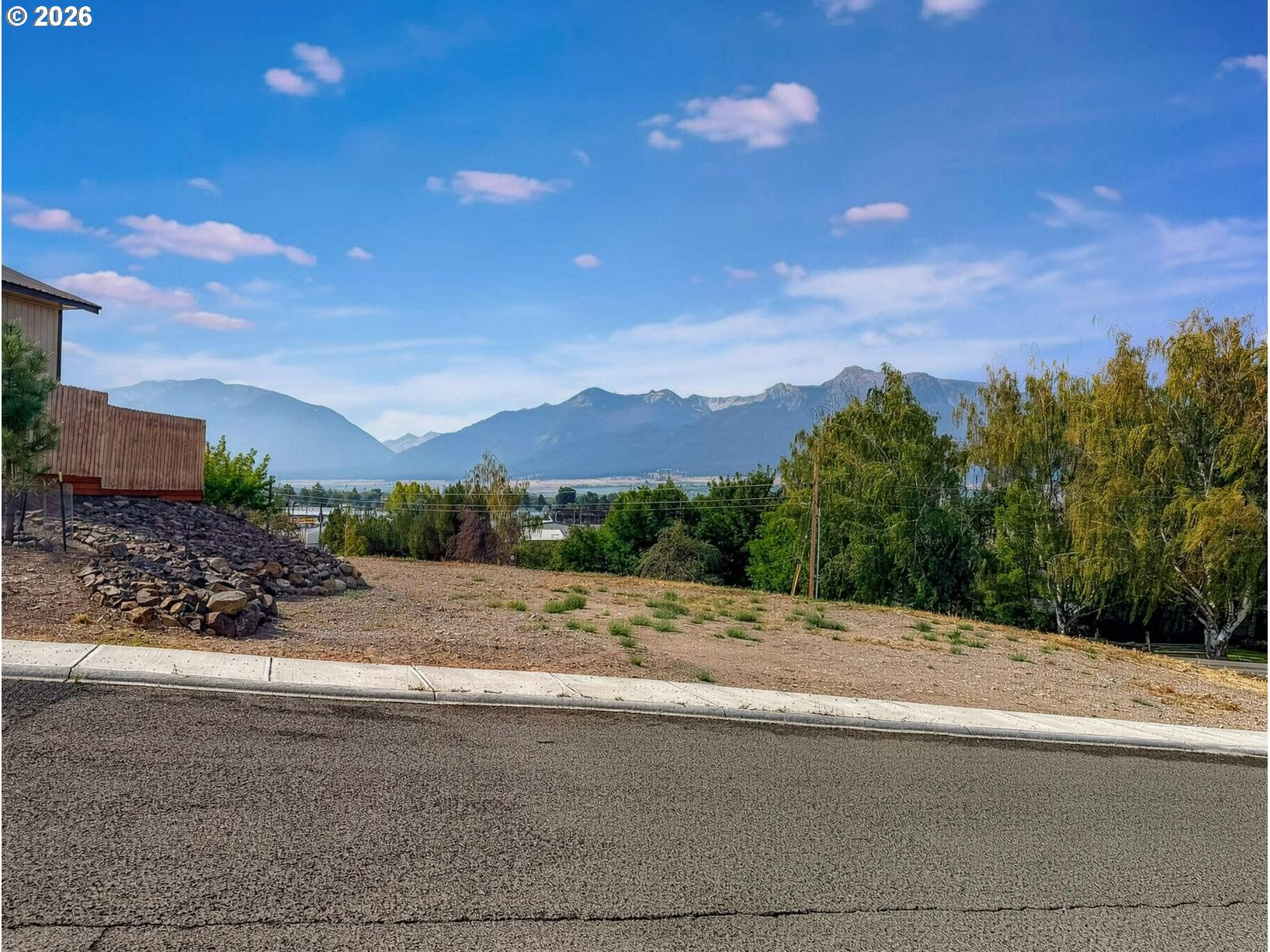 Ne Claire St Property Photo 1
