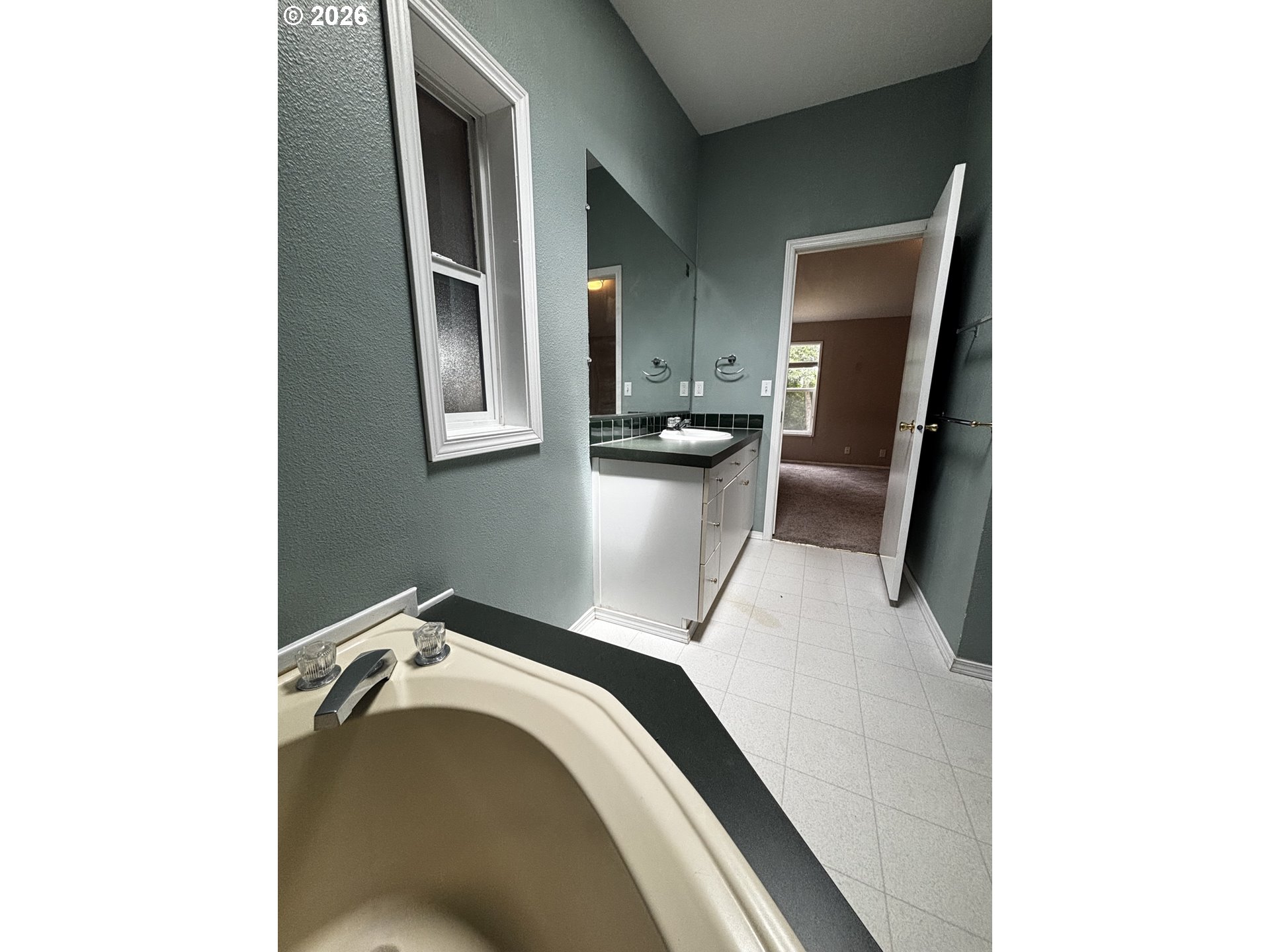 229 N Main St Property Photo 19