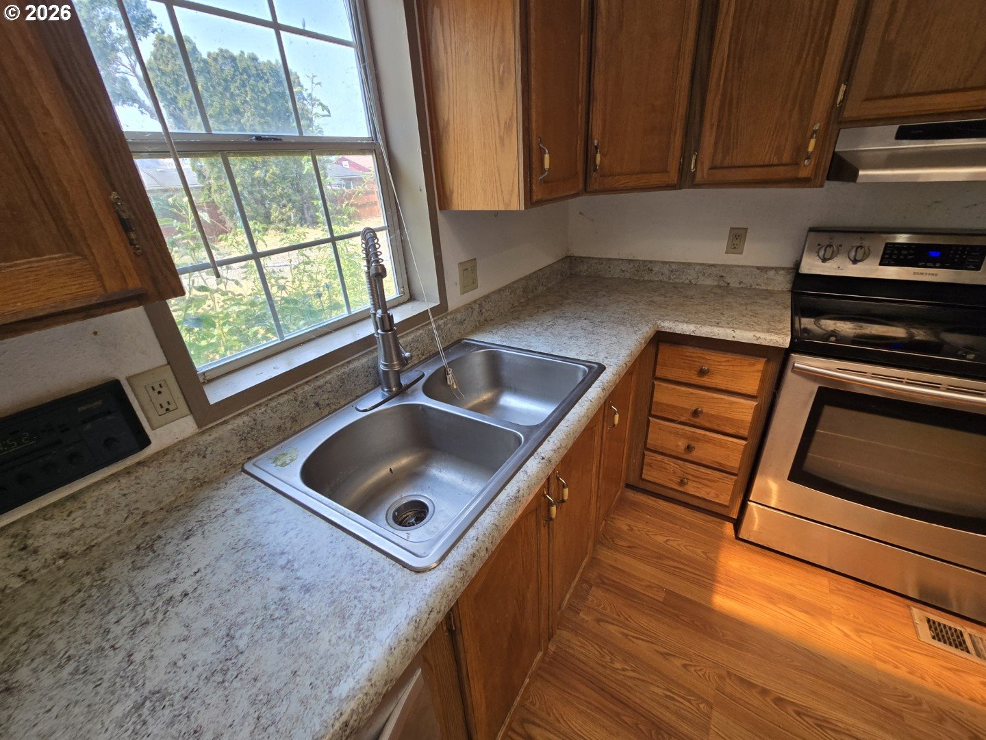 5 New Castle Rd Property Photo 18