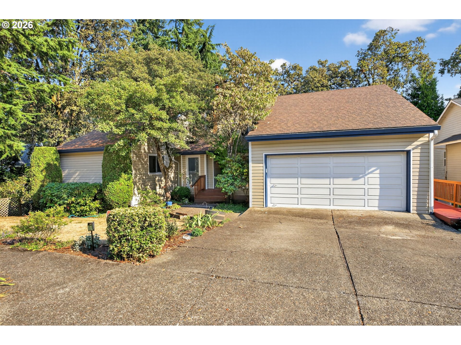 4249 Riverview Dr Property Photo 2
