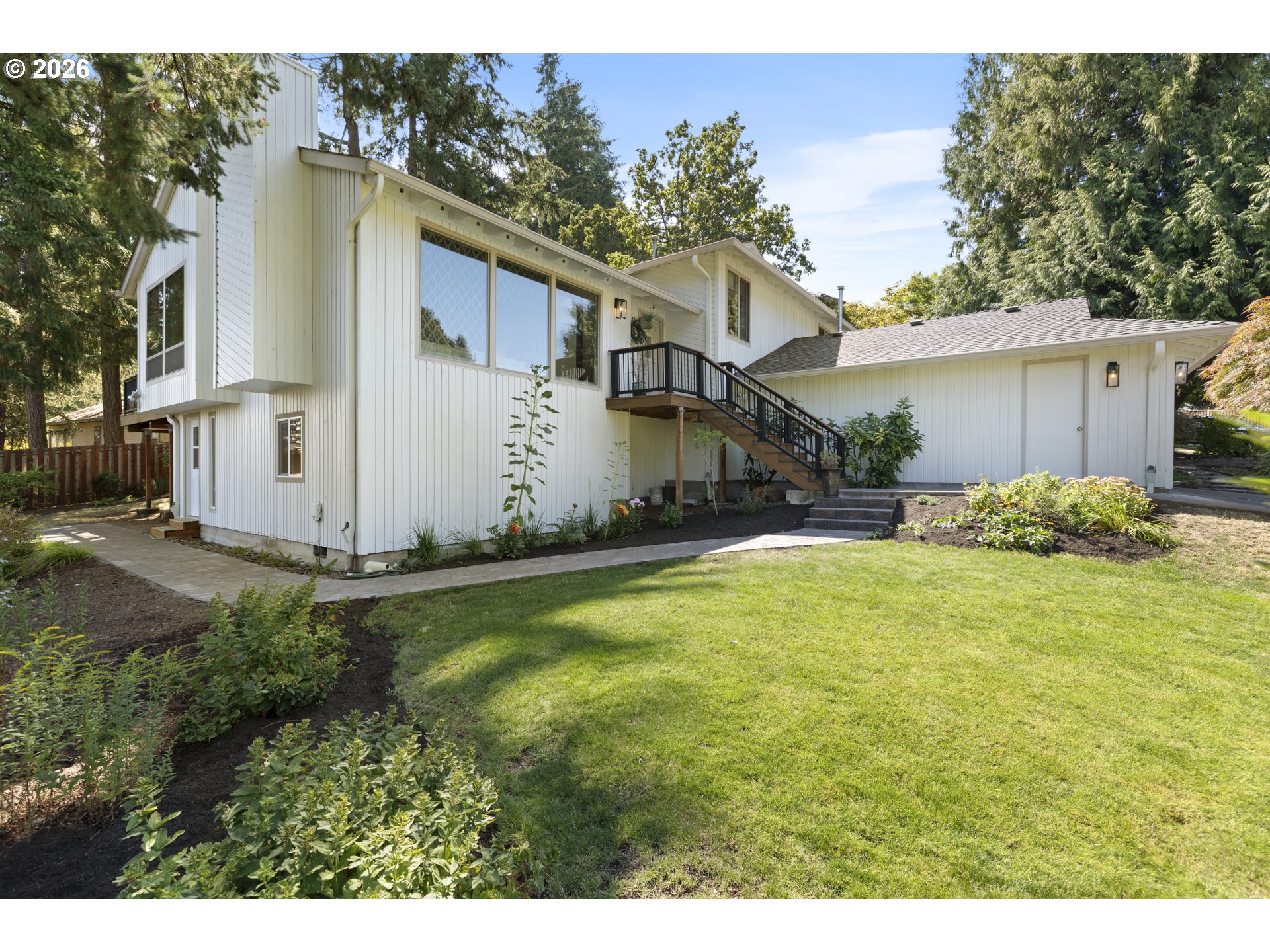 2910 Carriage Way Property Photo 39
