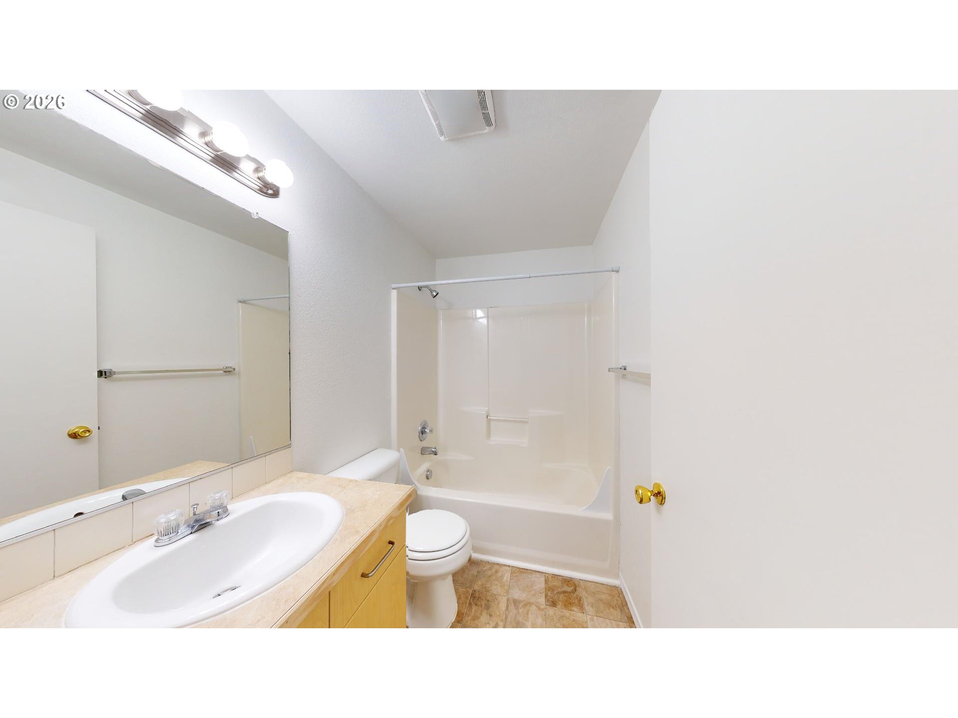 9615 Se Center Ct Property Photo 15