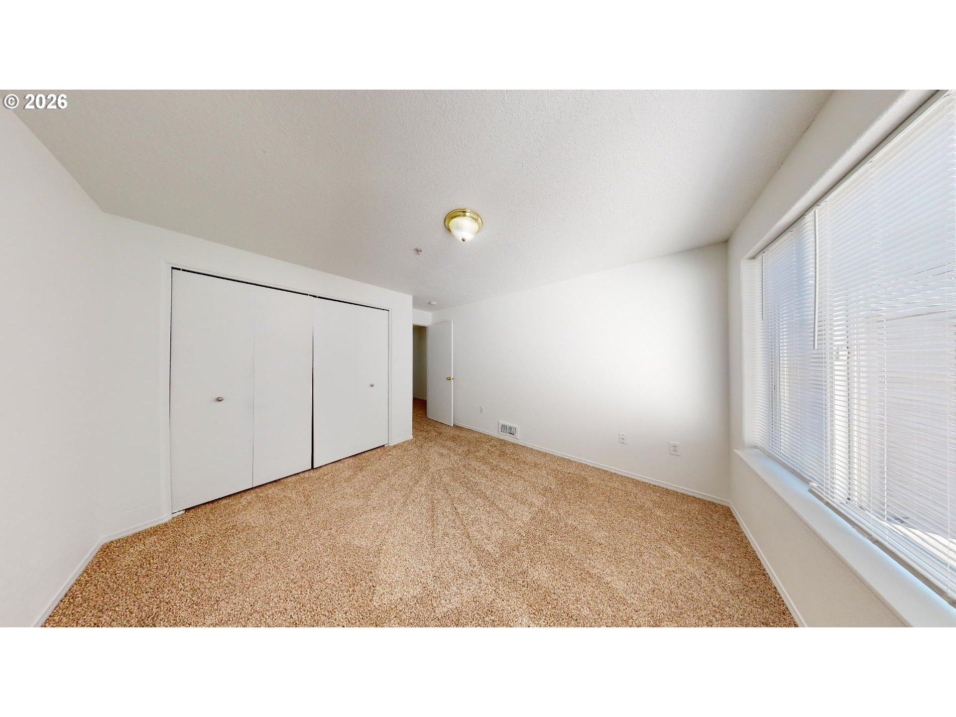 9615 Se Center Ct Property Photo 17
