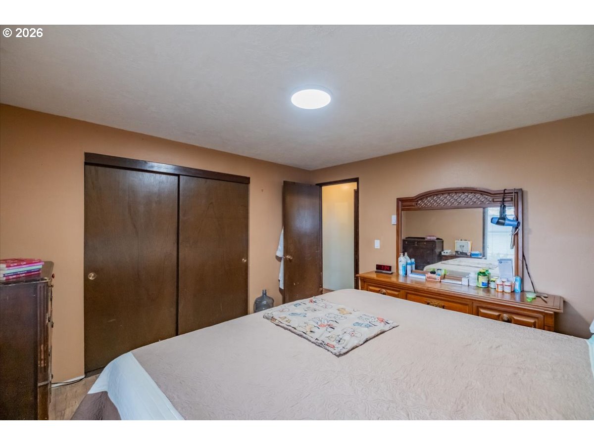 1360 Sunset Ln Property Photo 12