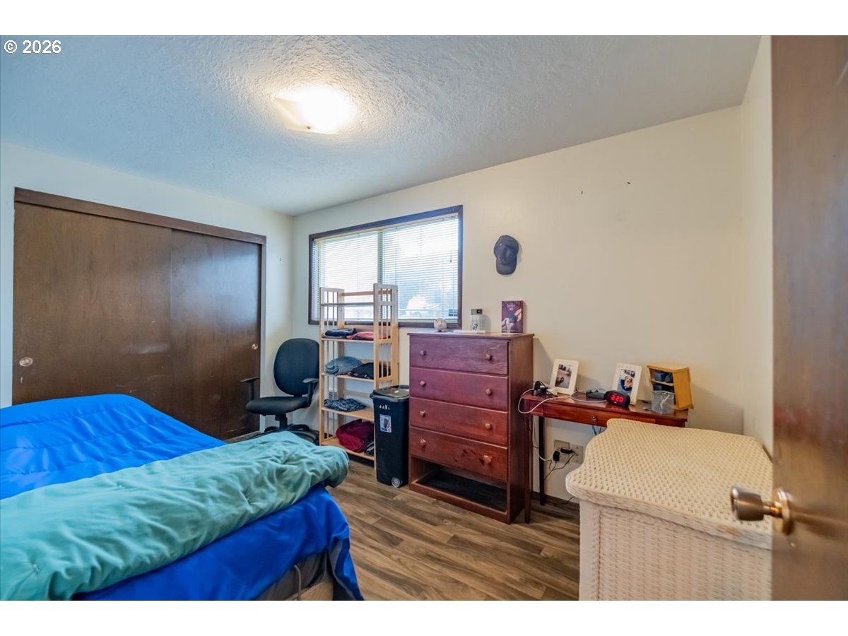 1360 Sunset Ln Property Photo 15