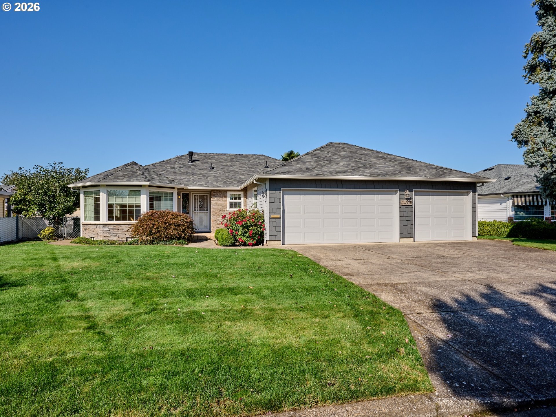 2015 Camellia Way Property Photo 1