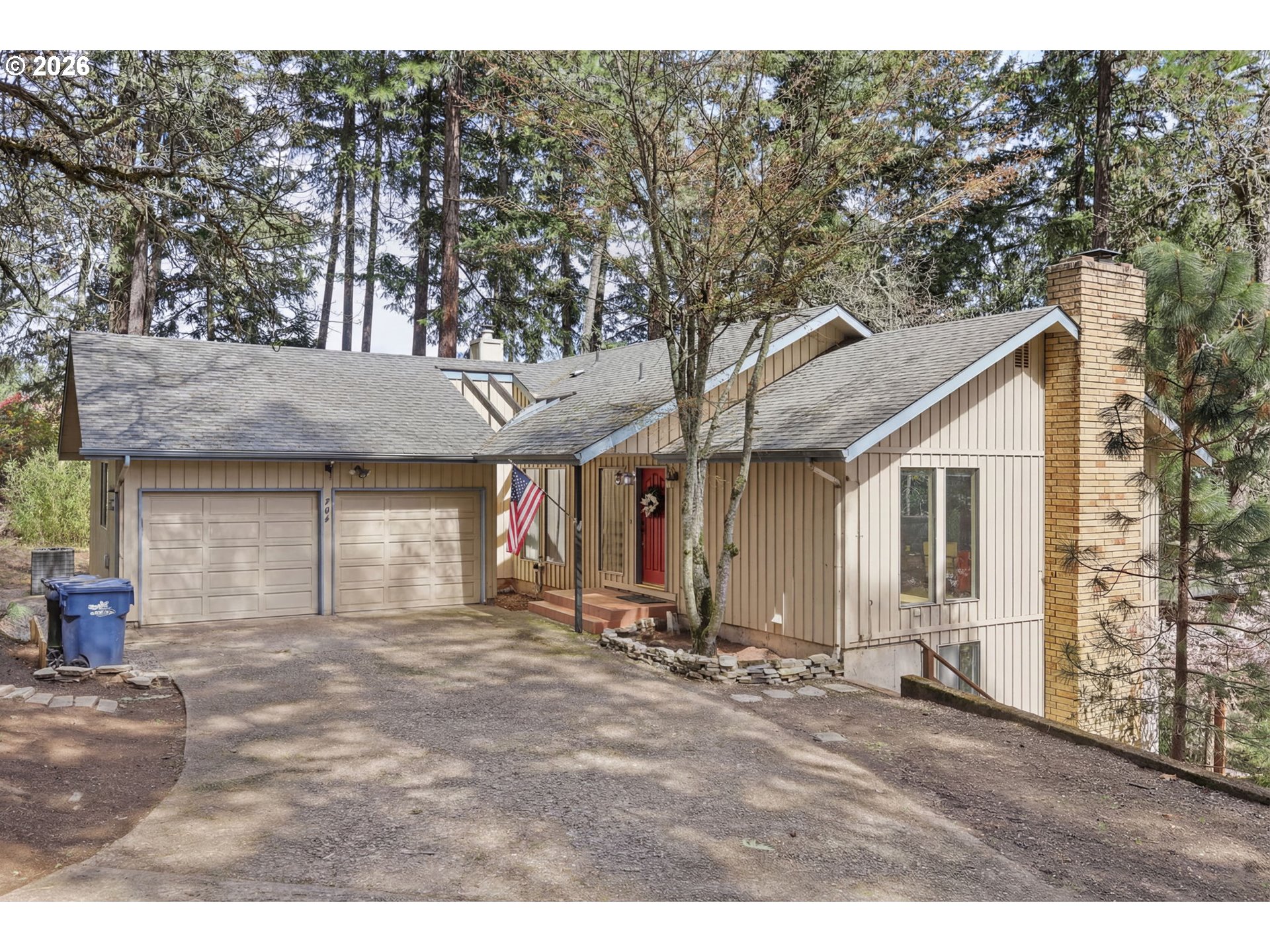 784 BROOKSIDE DR Property Photo 1