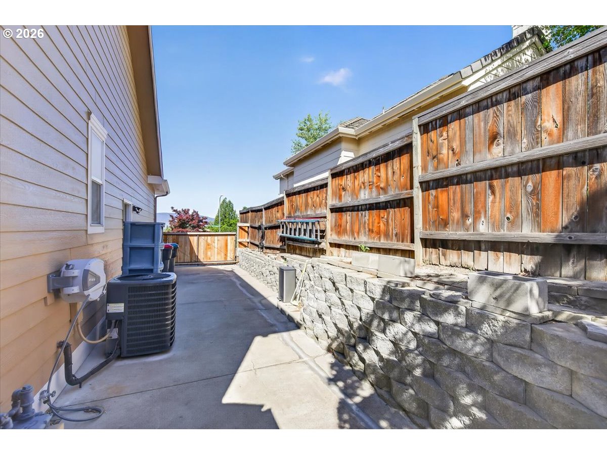 2258 Gene Cameron Way Property Photo 48