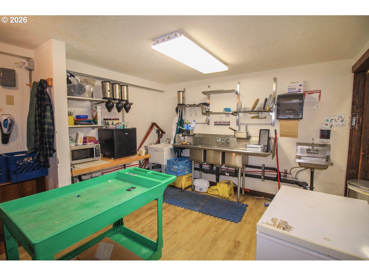 276 E Main St Property Photo 16
