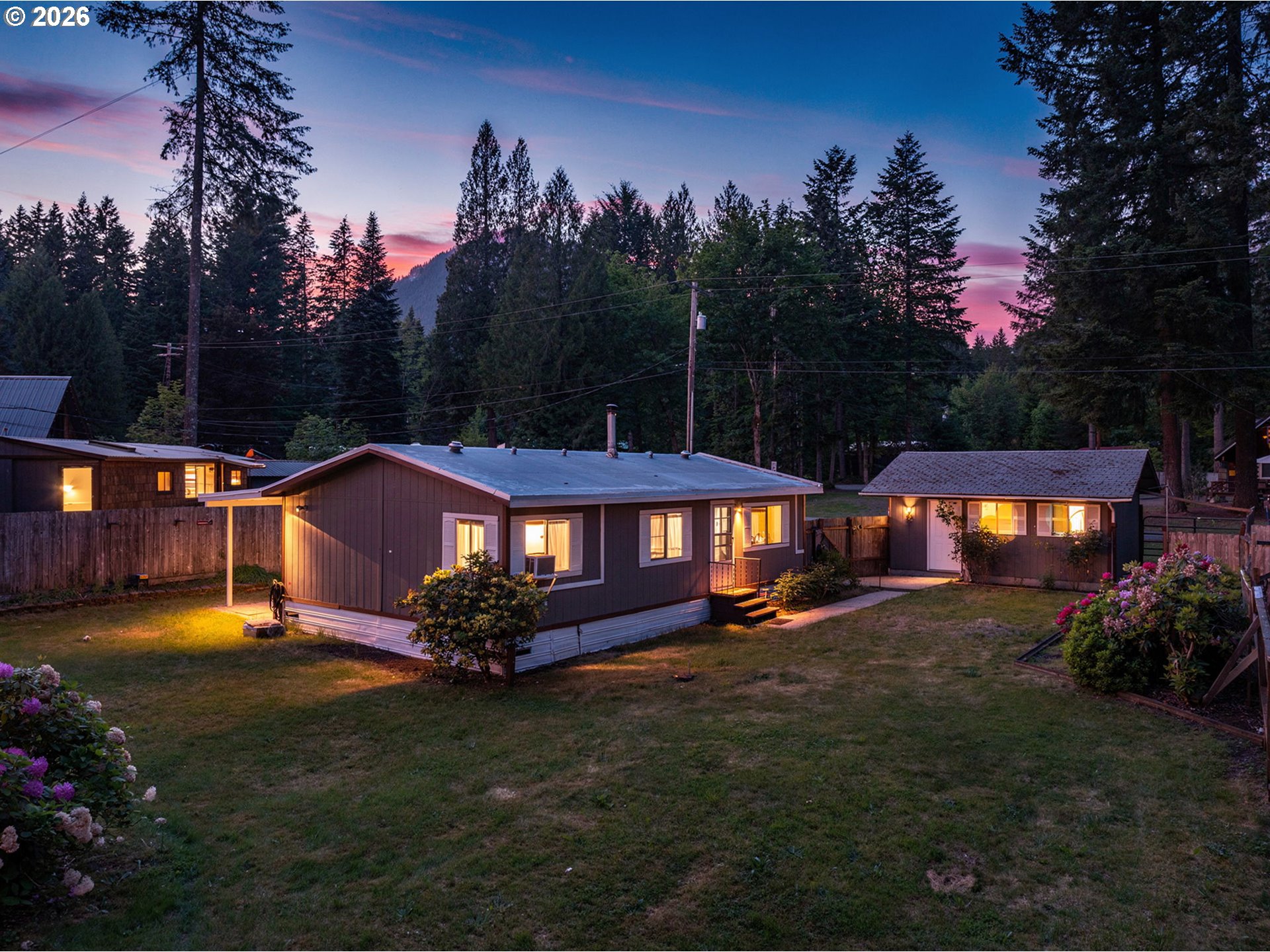 105 MOUNT RAINIER DR Property Photo 1