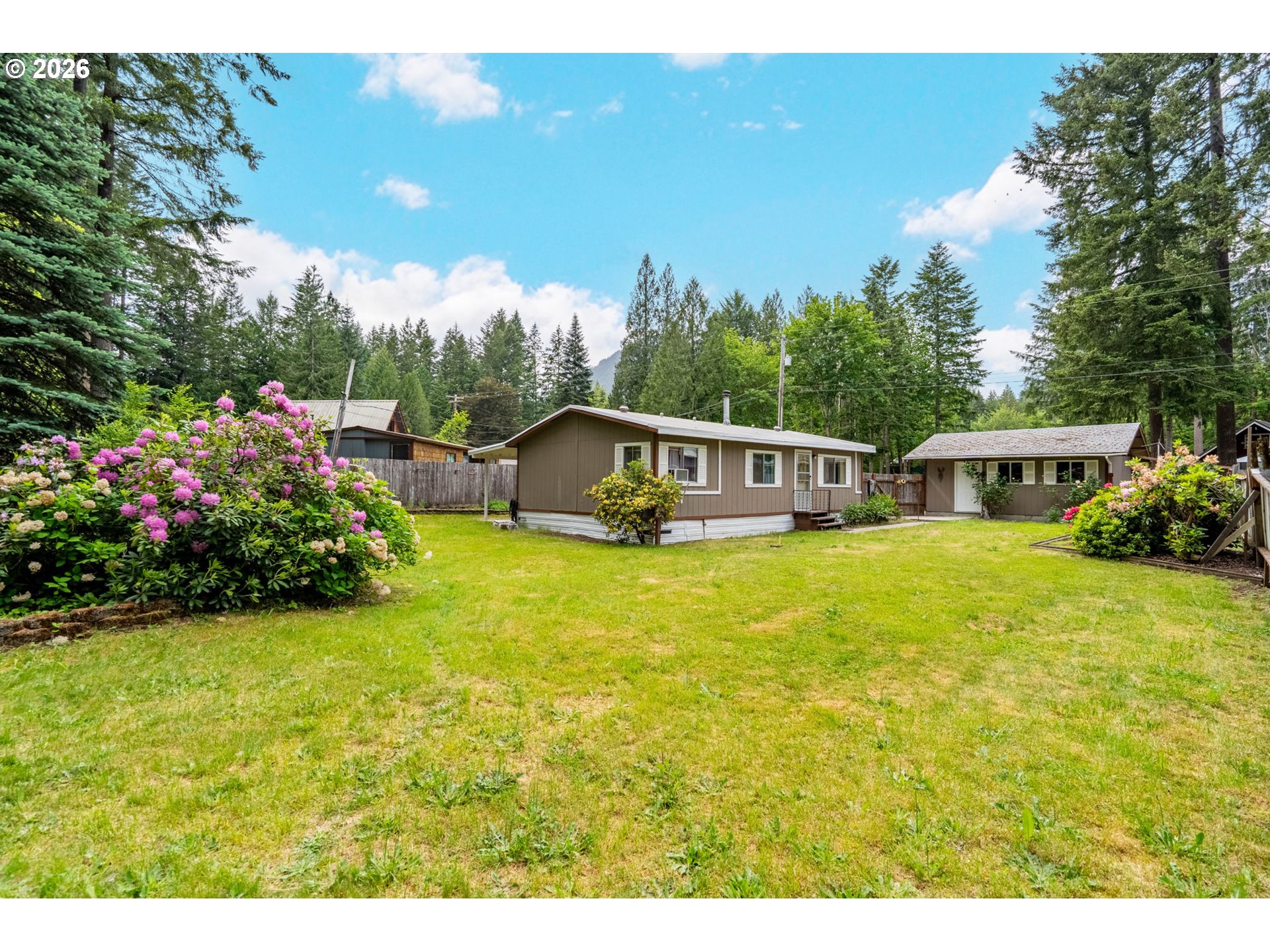 105 Mount Rainier Dr Property Photo 14