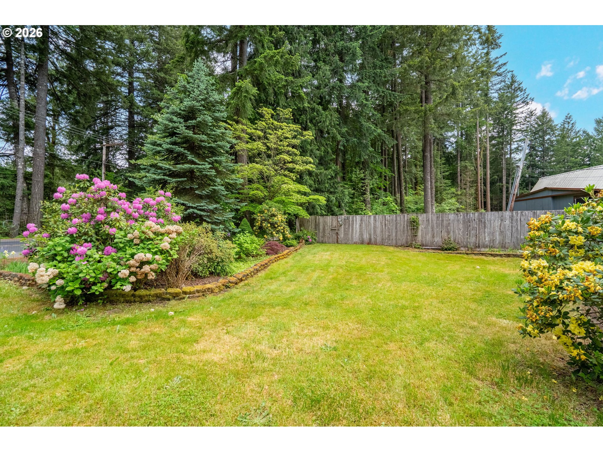 105 Mount Rainier Dr Property Photo 15
