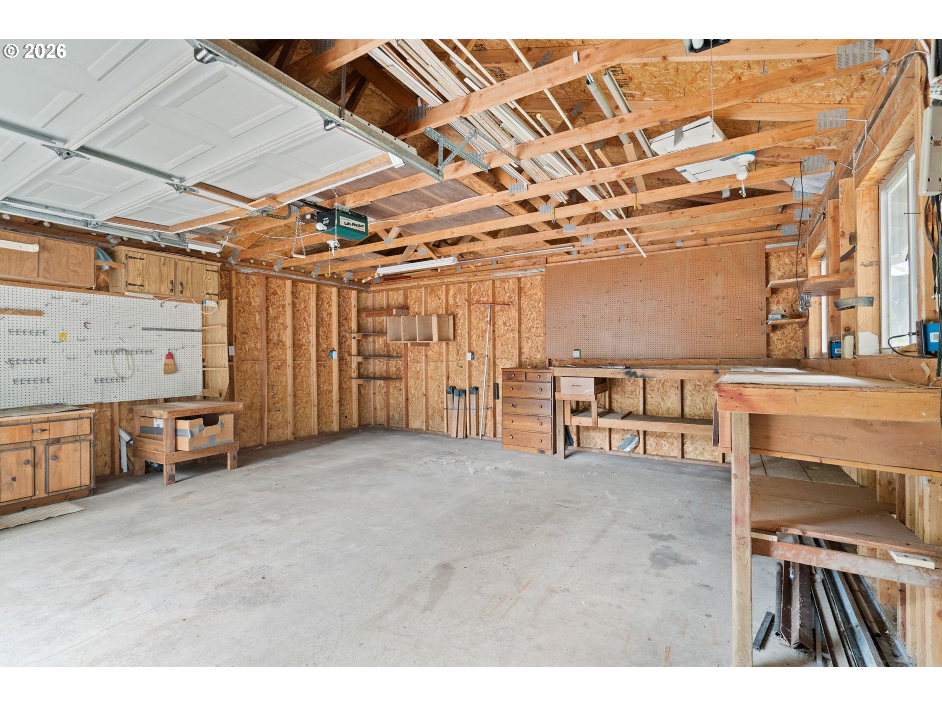 105 Mount Rainier Dr Property Photo 31