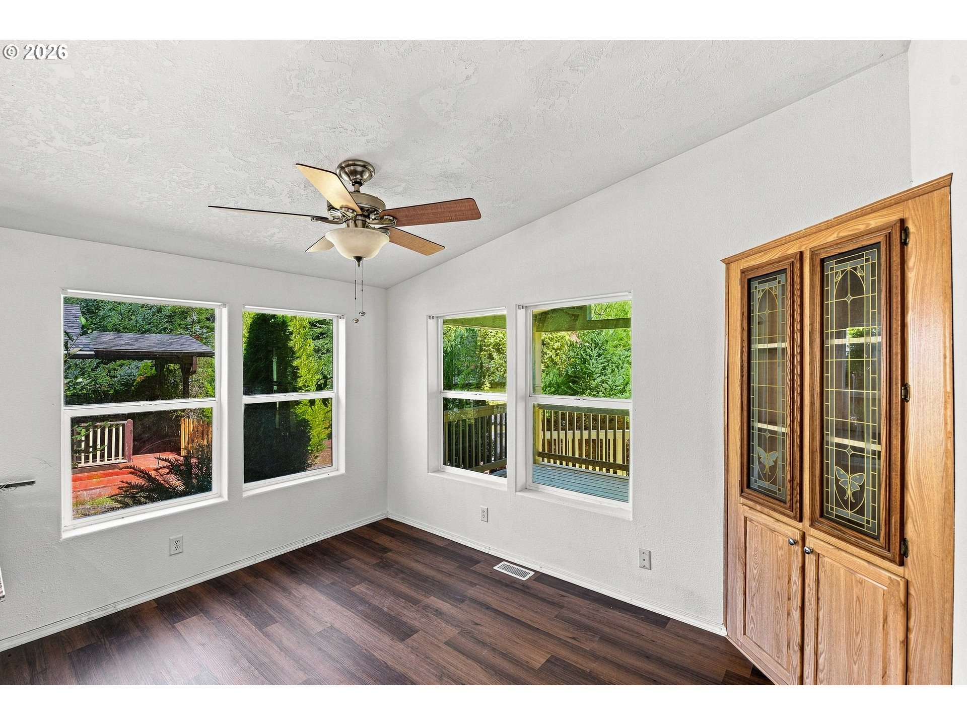 64608 E Bay Rd Property Photo 11