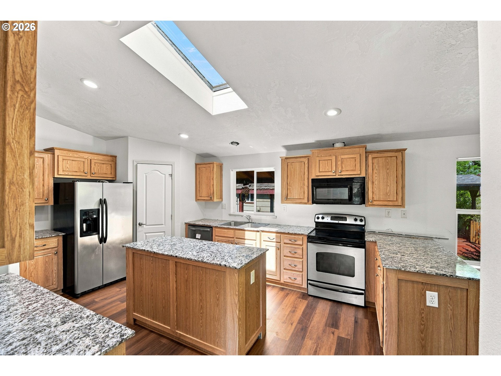 64608 E Bay Rd Property Photo 16