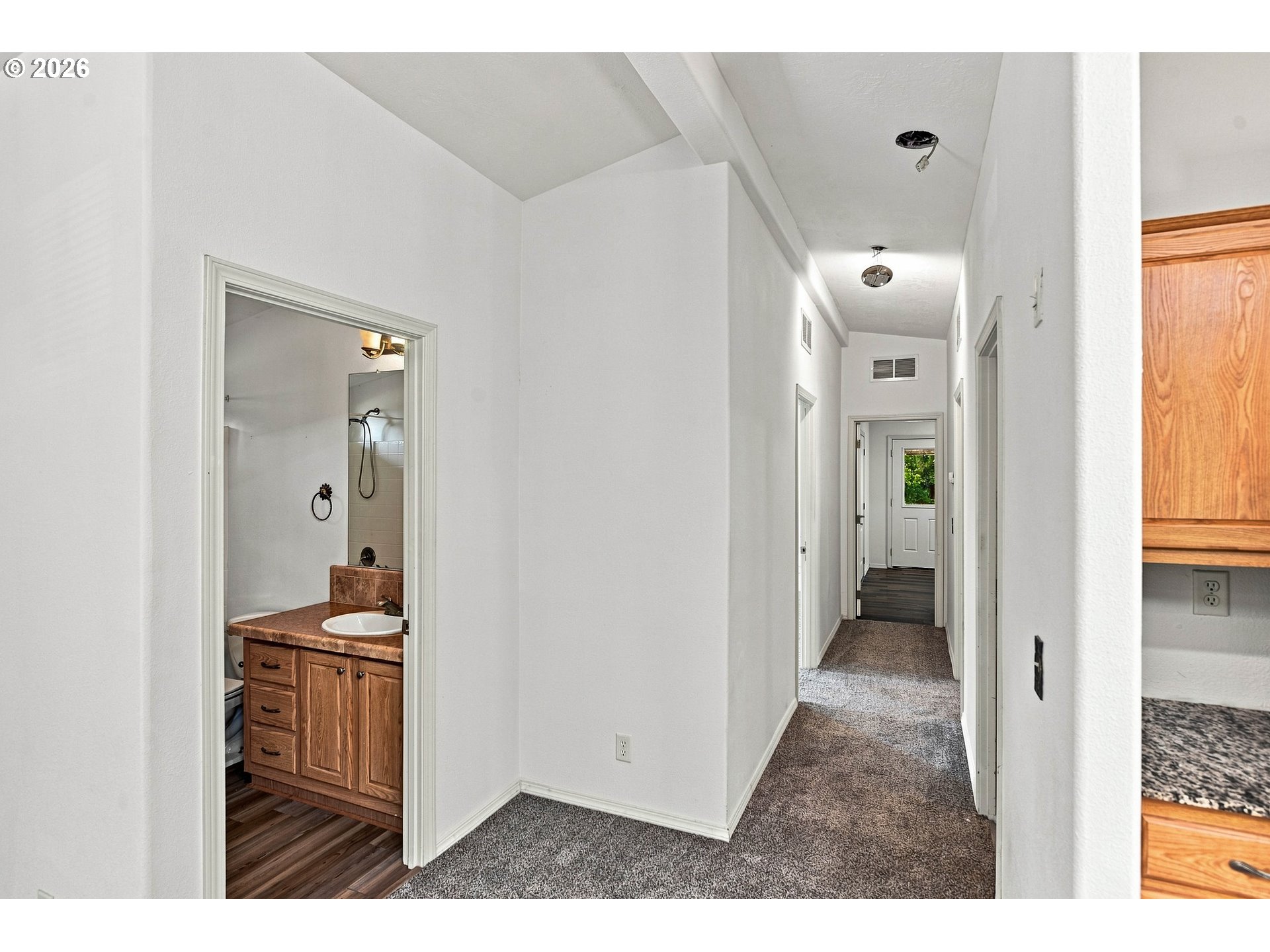 64608 E Bay Rd Property Photo 19