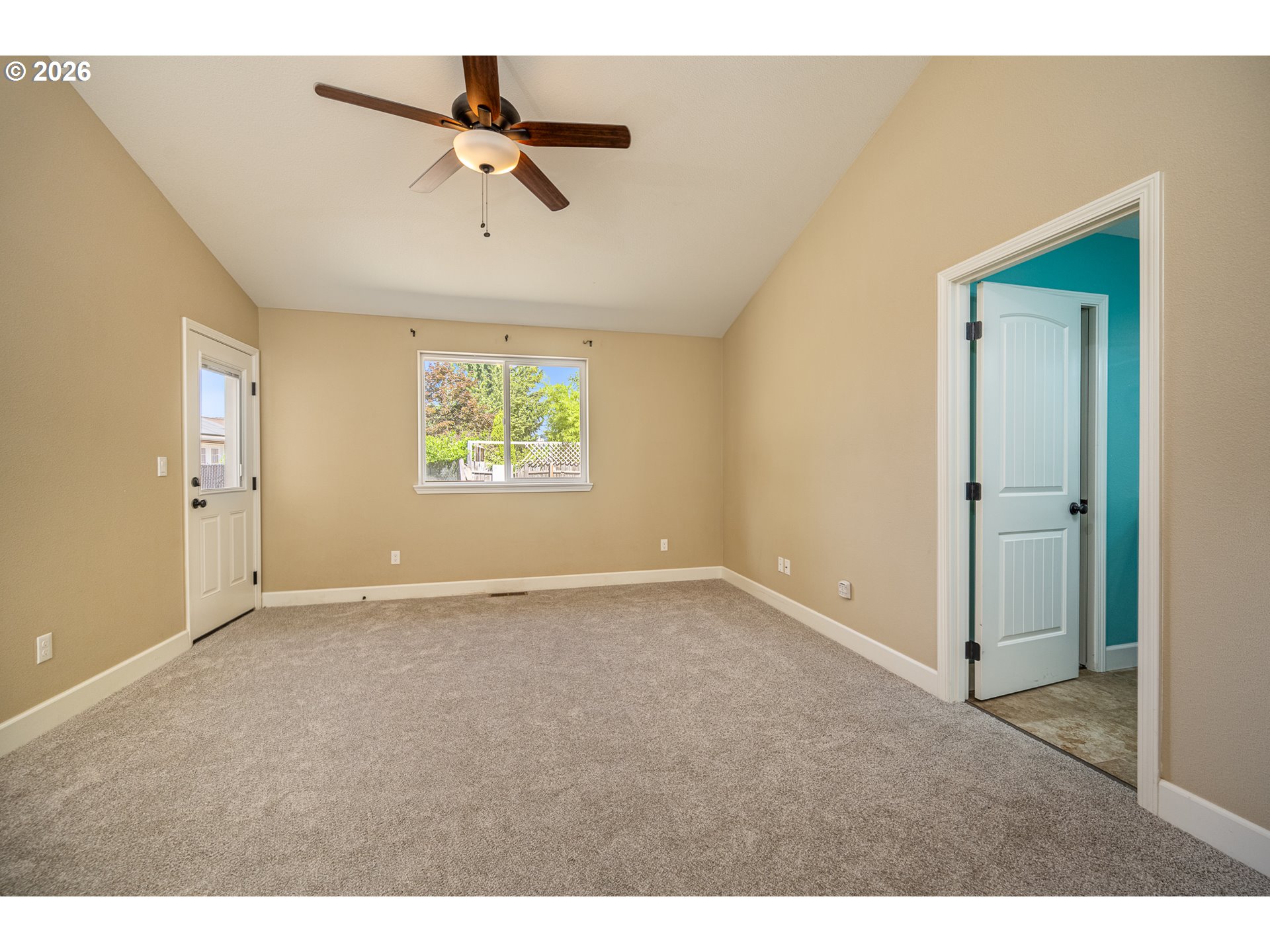 2306 Harding St Property Photo 13