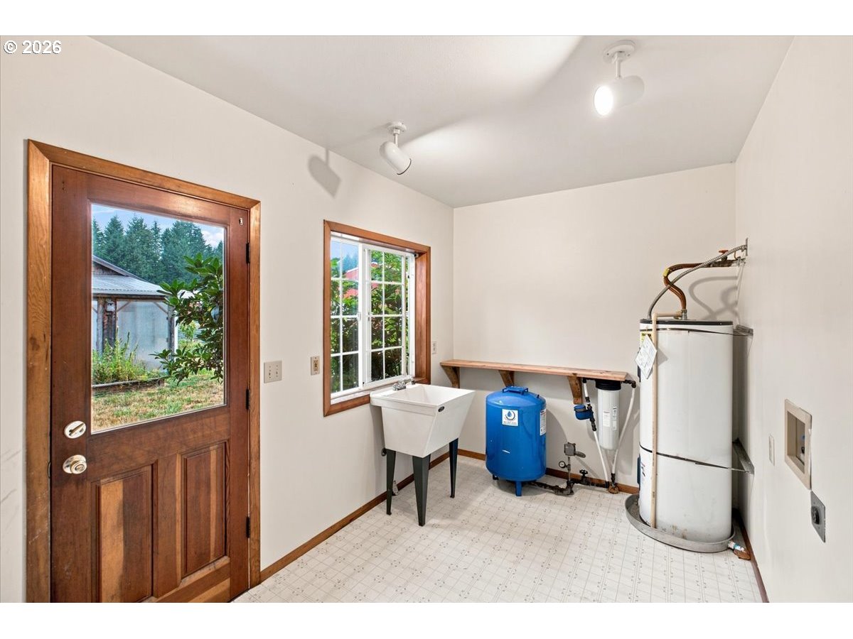 36435 Devitt Rd Property Photo 12