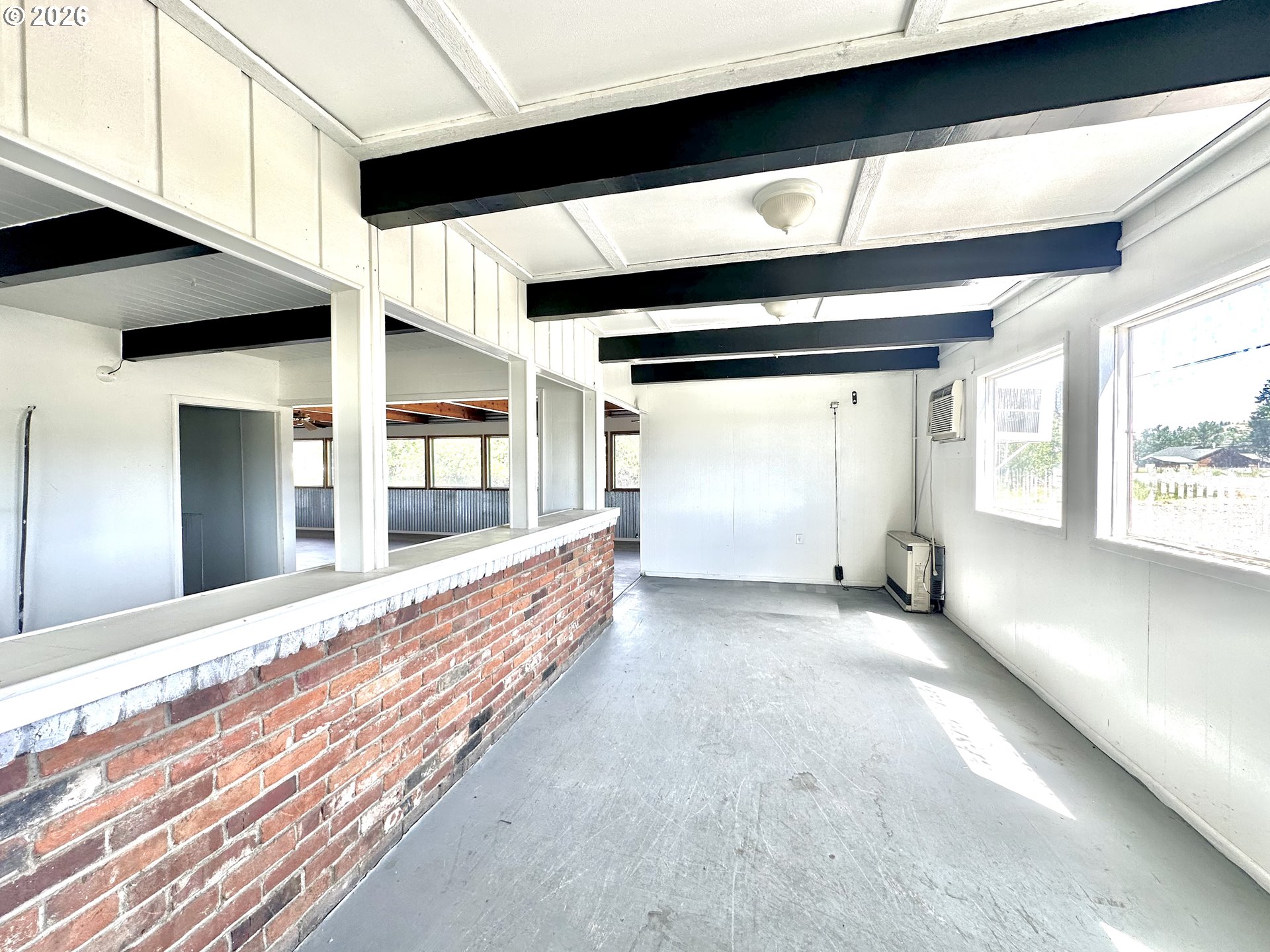 71005 Highway 82 Property Photo 9