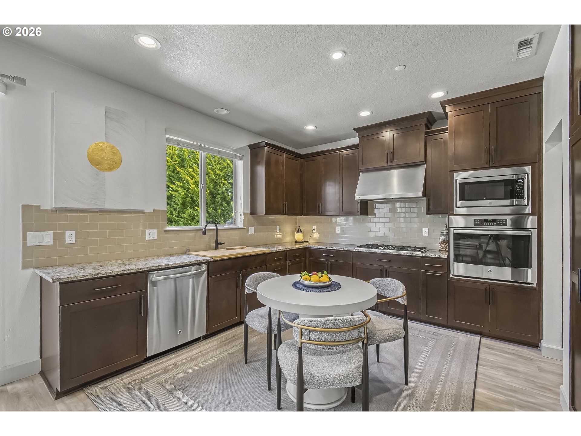 1424 Nw Goodwin St Property Photo 12