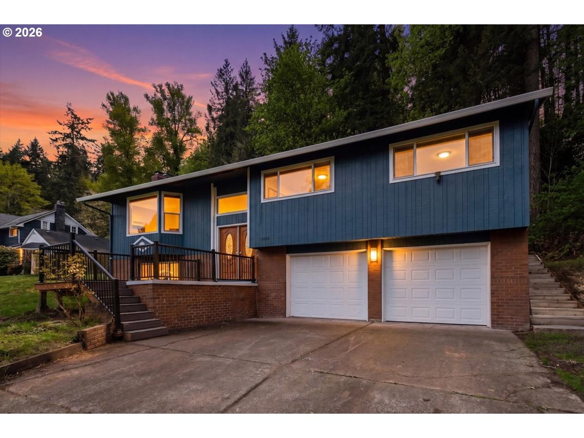 15010 Clackamas River Dr Property Photo 2