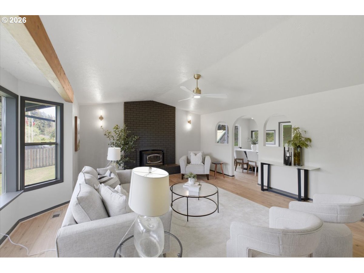 15010 Clackamas River Dr Property Photo 7