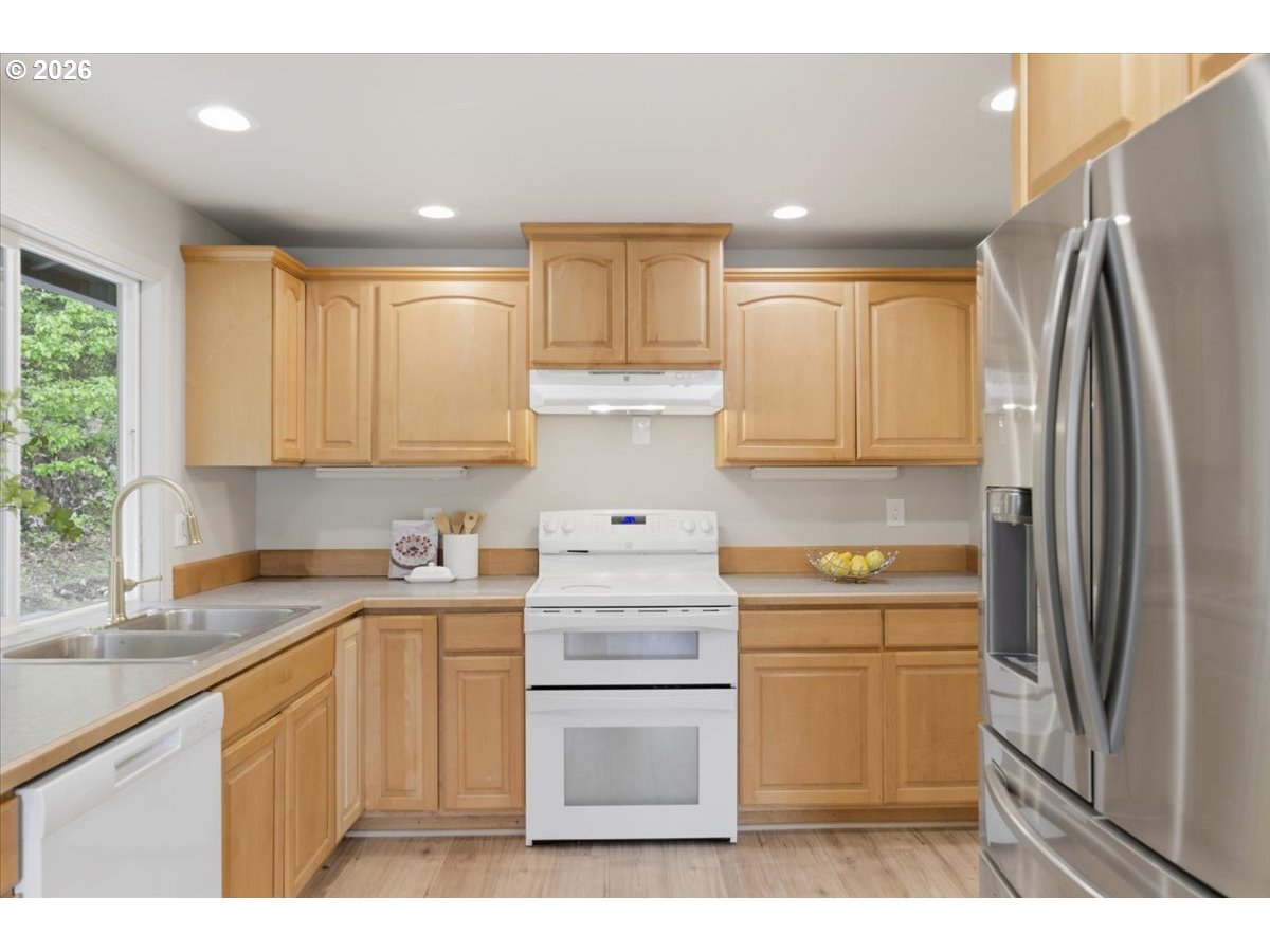 15010 Clackamas River Dr Property Photo 15