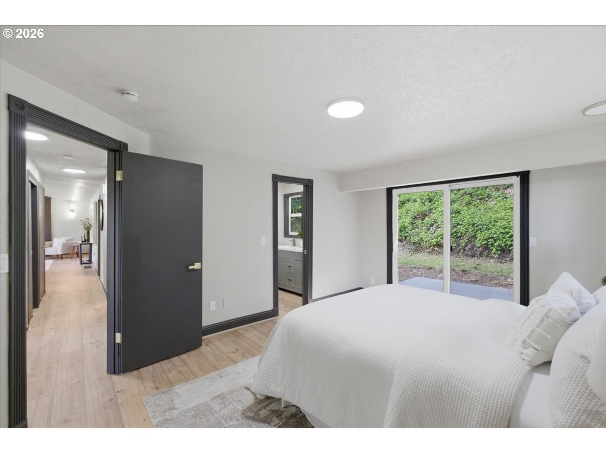 15010 Clackamas River Dr Property Photo 21