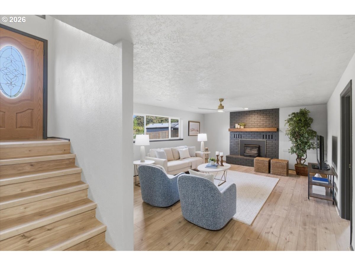 15010 Clackamas River Dr Property Photo 33