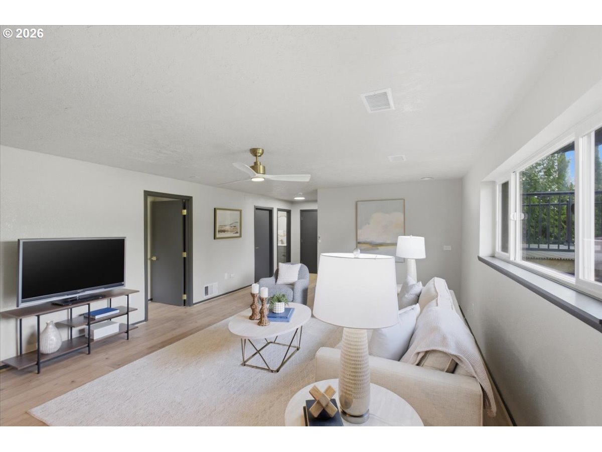15010 Clackamas River Dr Property Photo 37