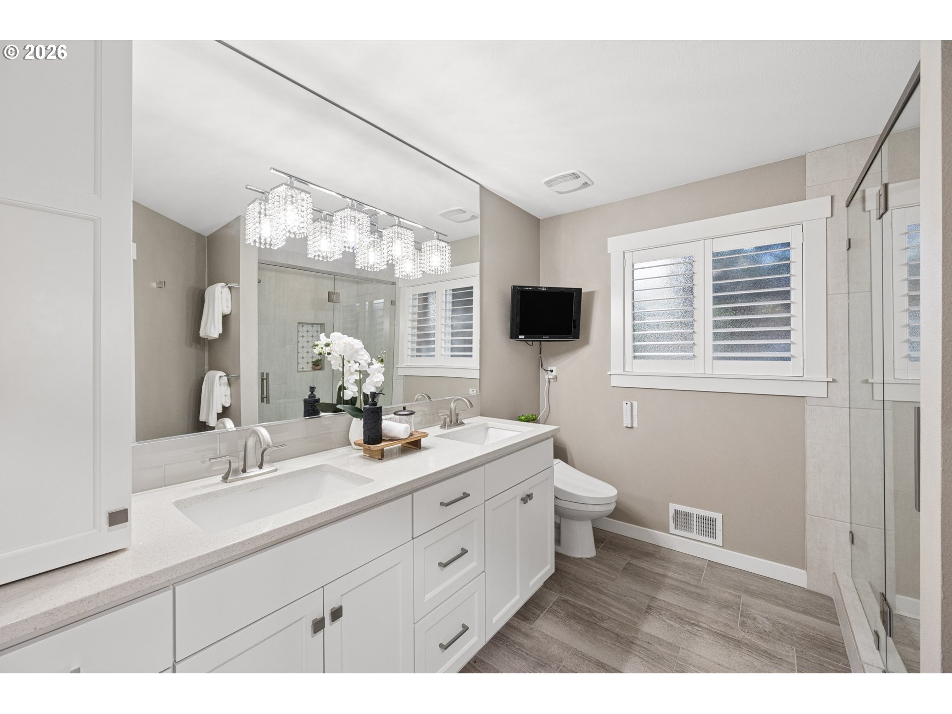 21511 Ne Interlachen Ln Property Photo 16