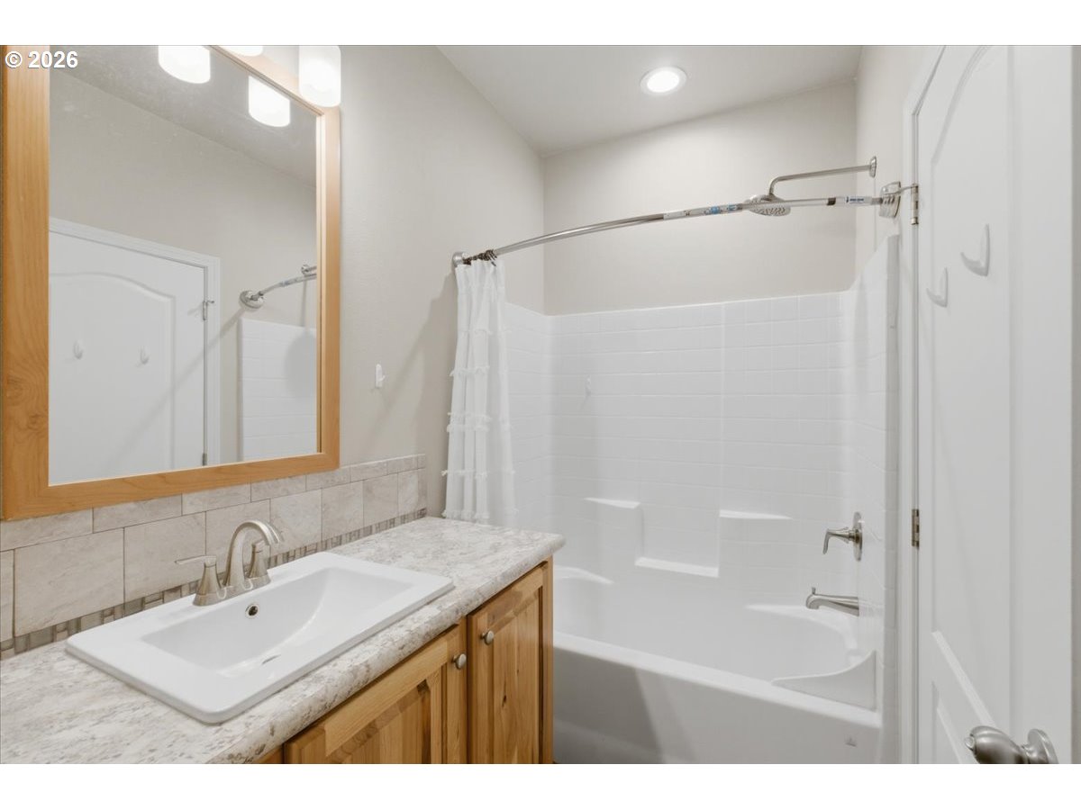 2050 Sw Green Ln Property Photo 27