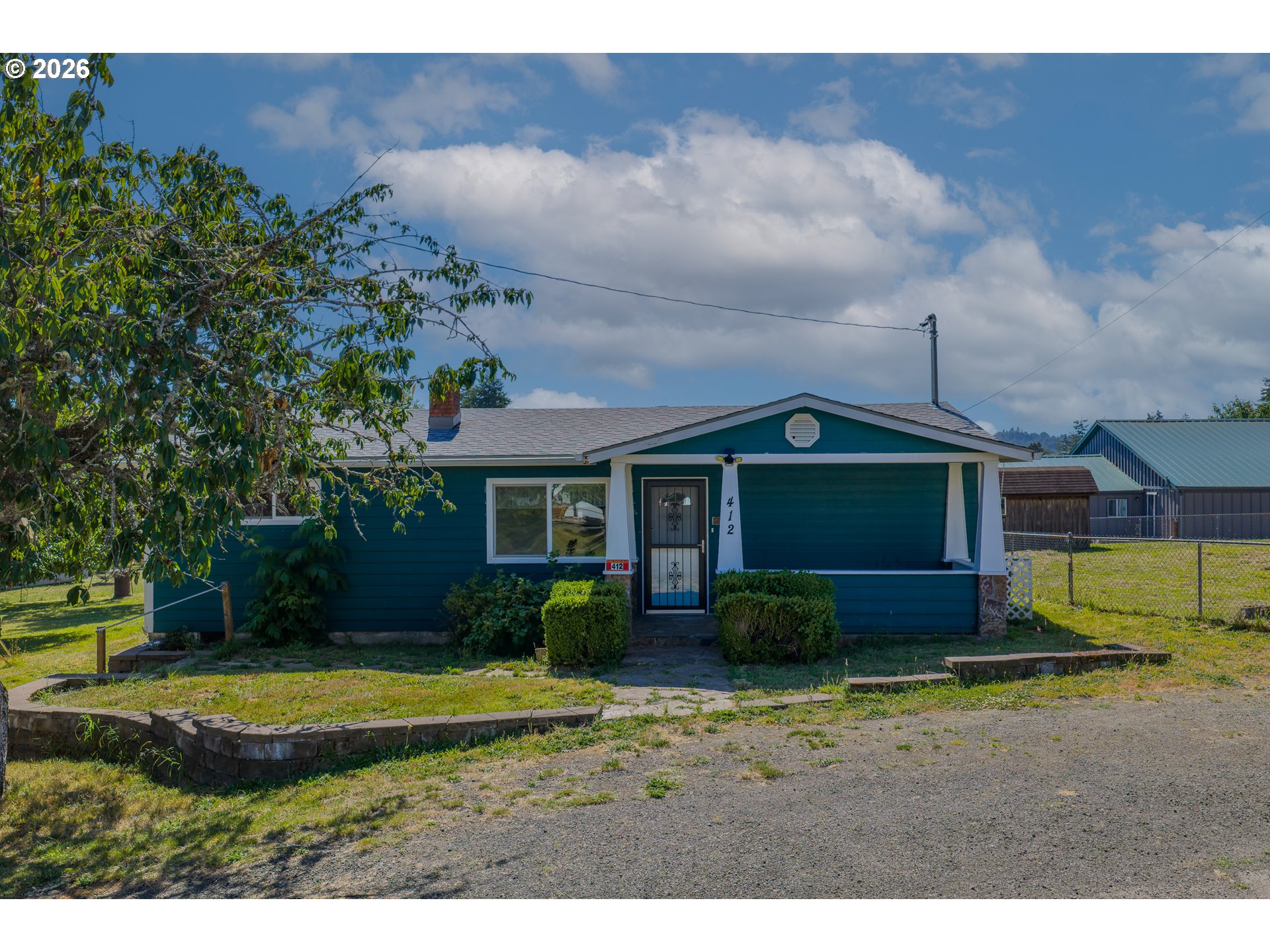 412 23rd St Property Photo 1