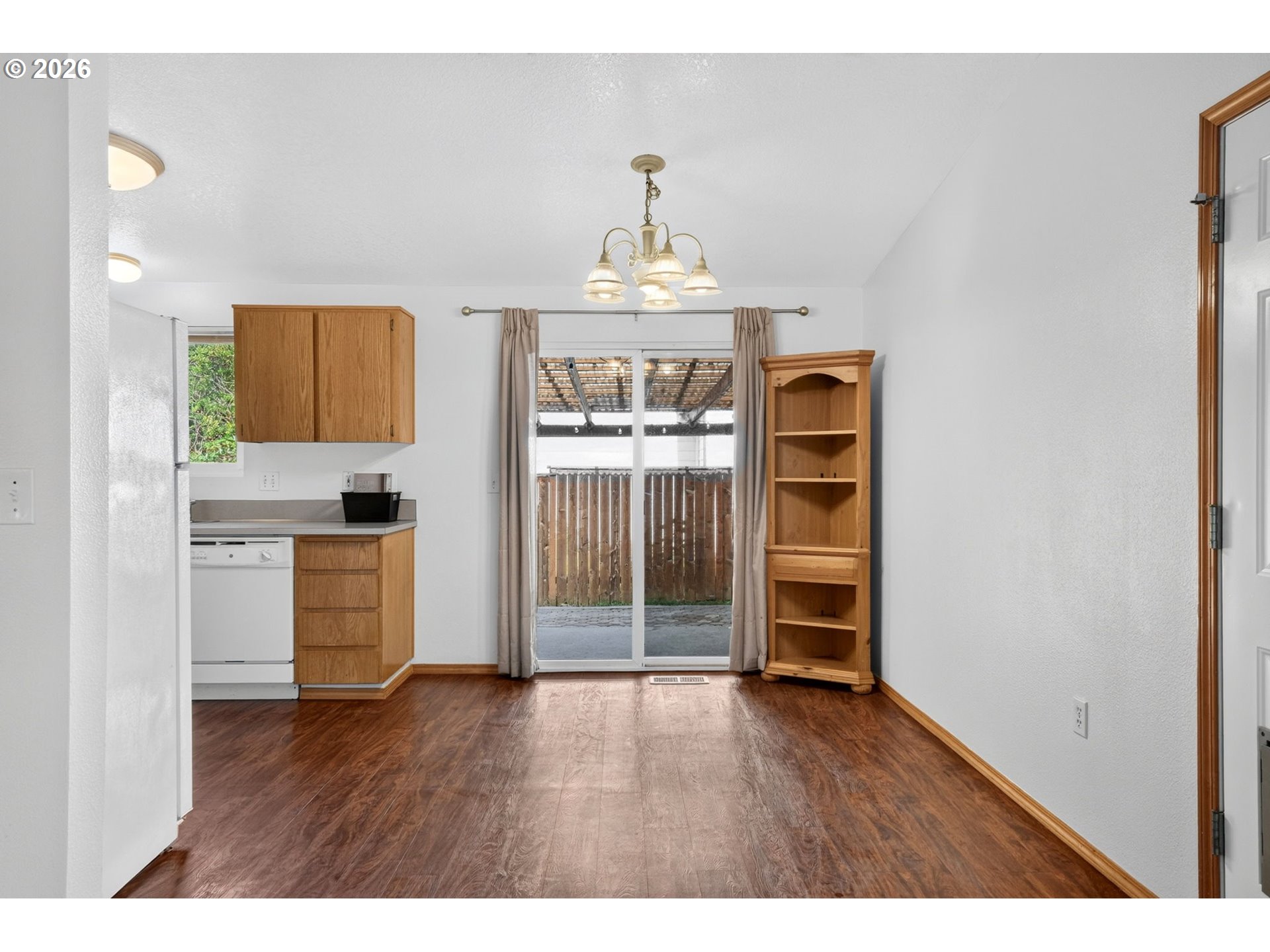 9654 N Edison St Property Photo 11