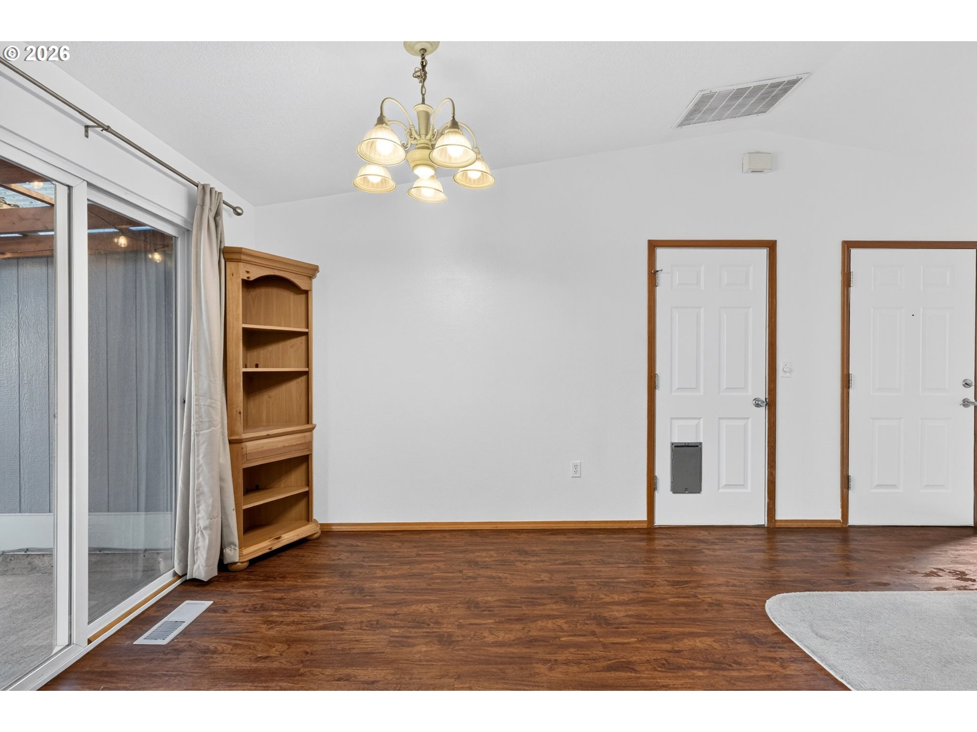 9654 N Edison St Property Photo 12