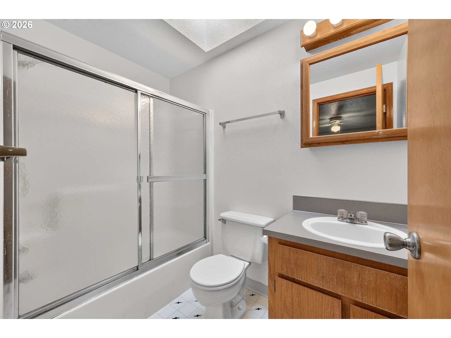 9654 N Edison St Property Photo 20