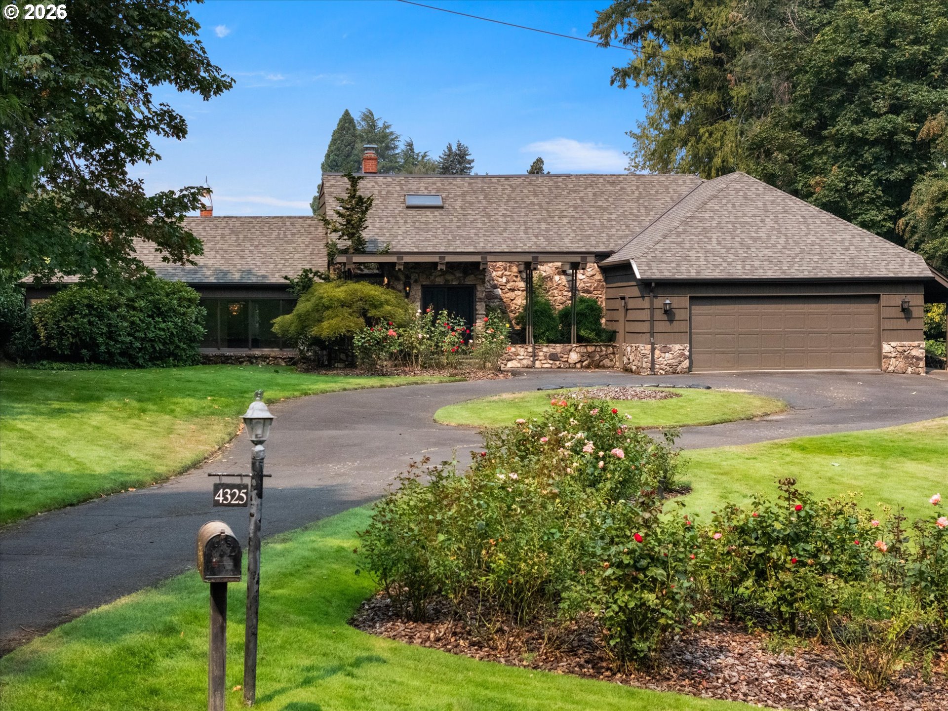 4325 Sw Charming Way Property Photo 1