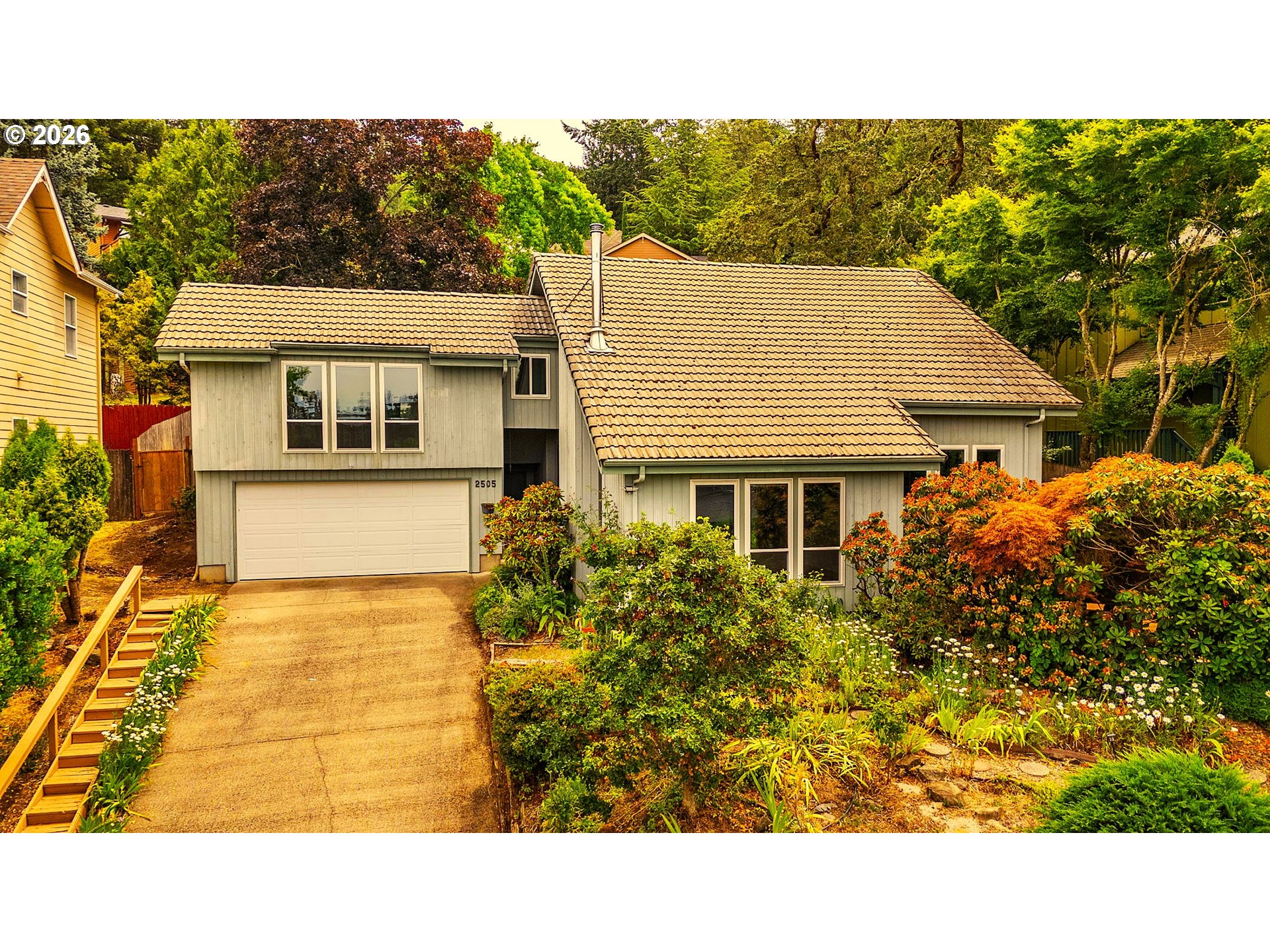 2505 Park Forest Dr Property Photo 1