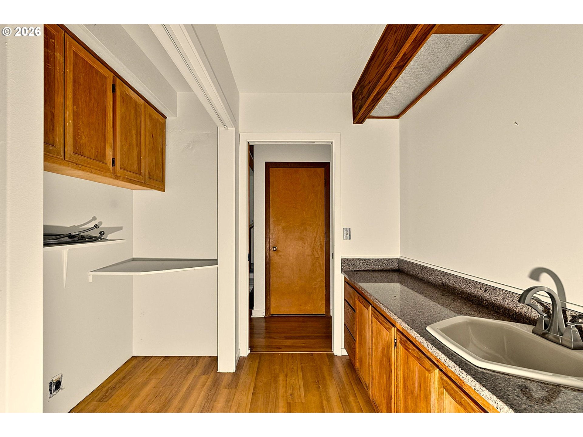 2505 Park Forest Dr Property Photo 14