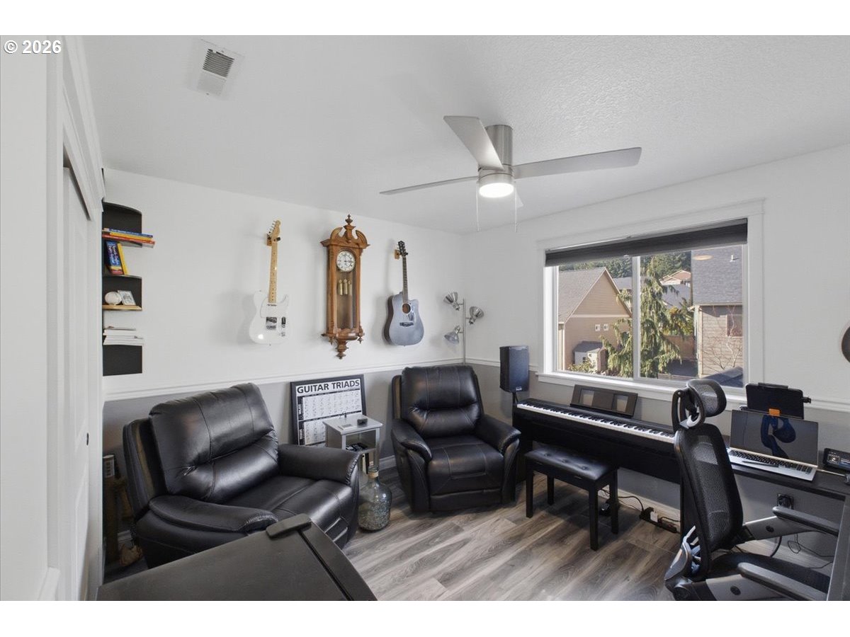 1473 Meadow Ave Property Photo 30