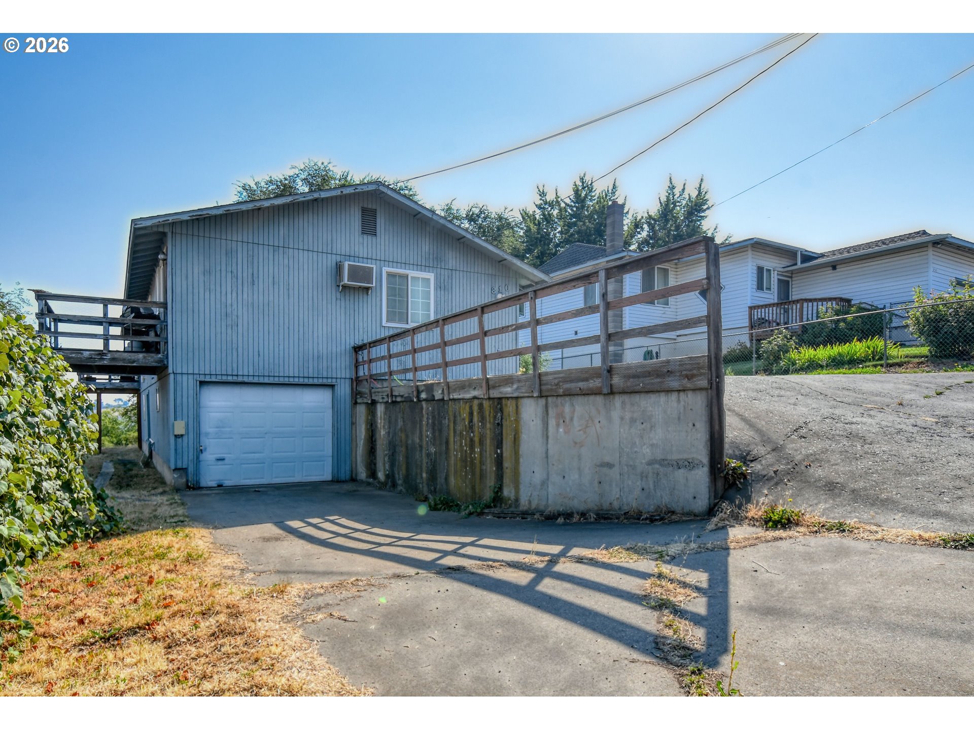 810 Sw 10th St Property Photo 2