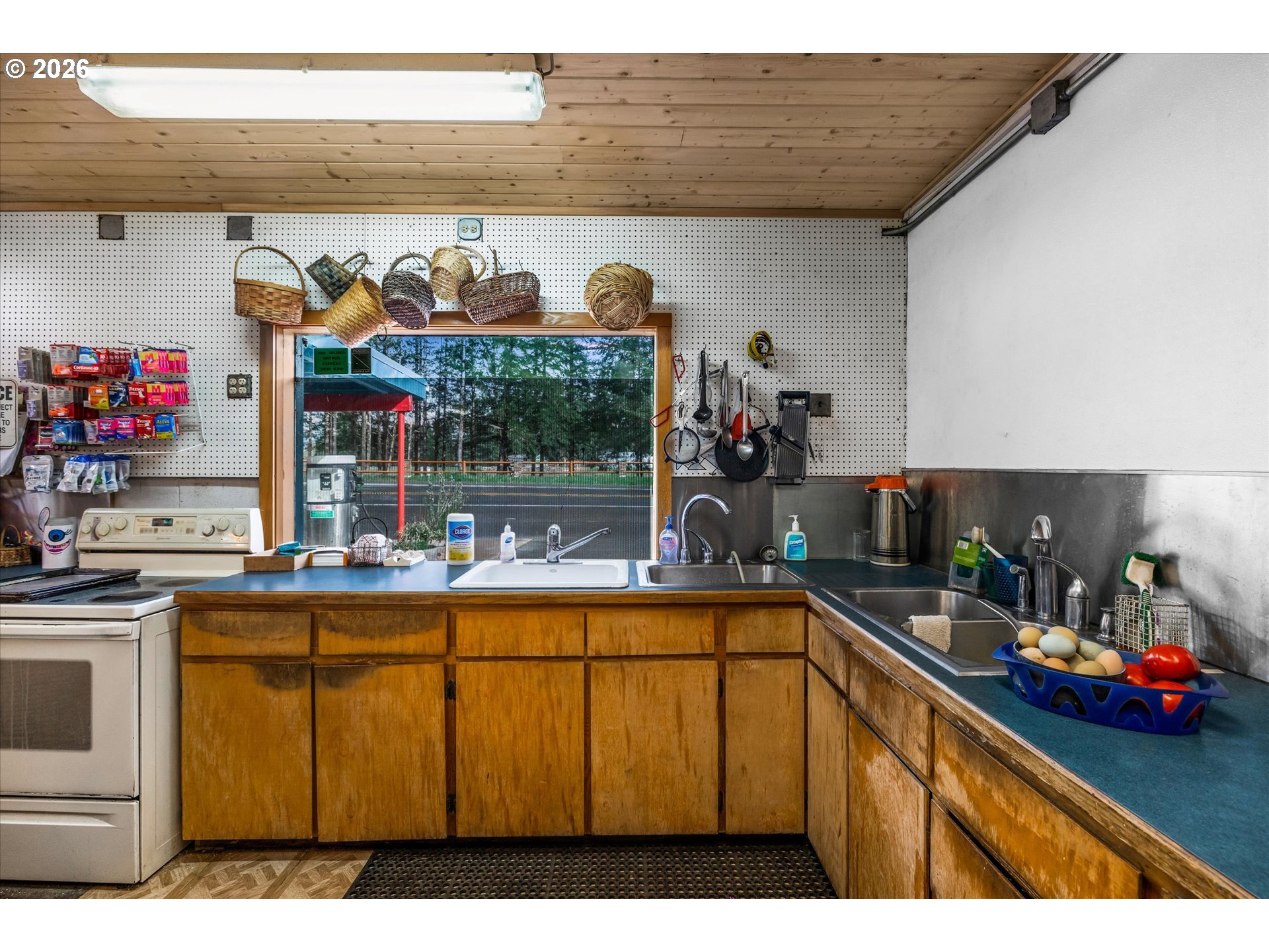 7550 Logsden Rd Property Photo 21