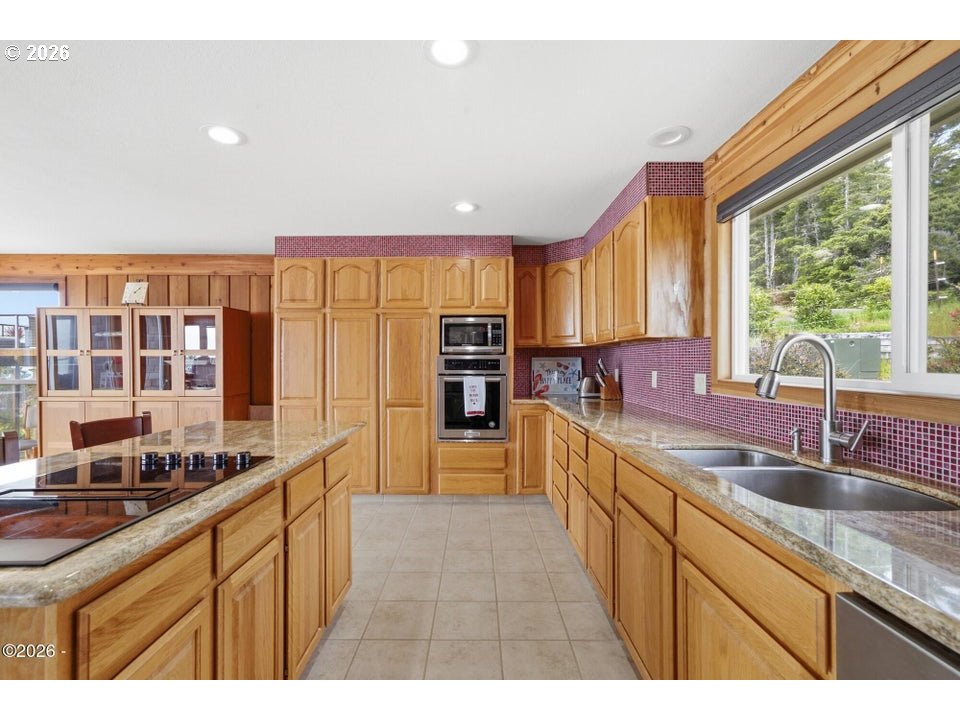 620 Ridgewood Rd Property Photo 10