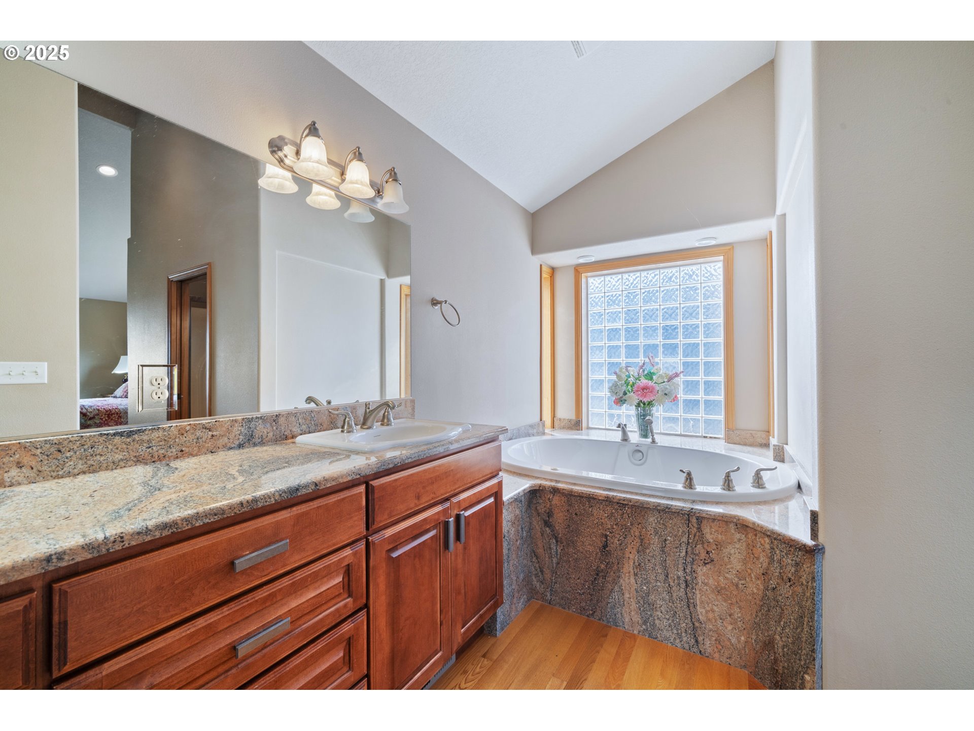 900 Bearberry Ln Property Photo 20