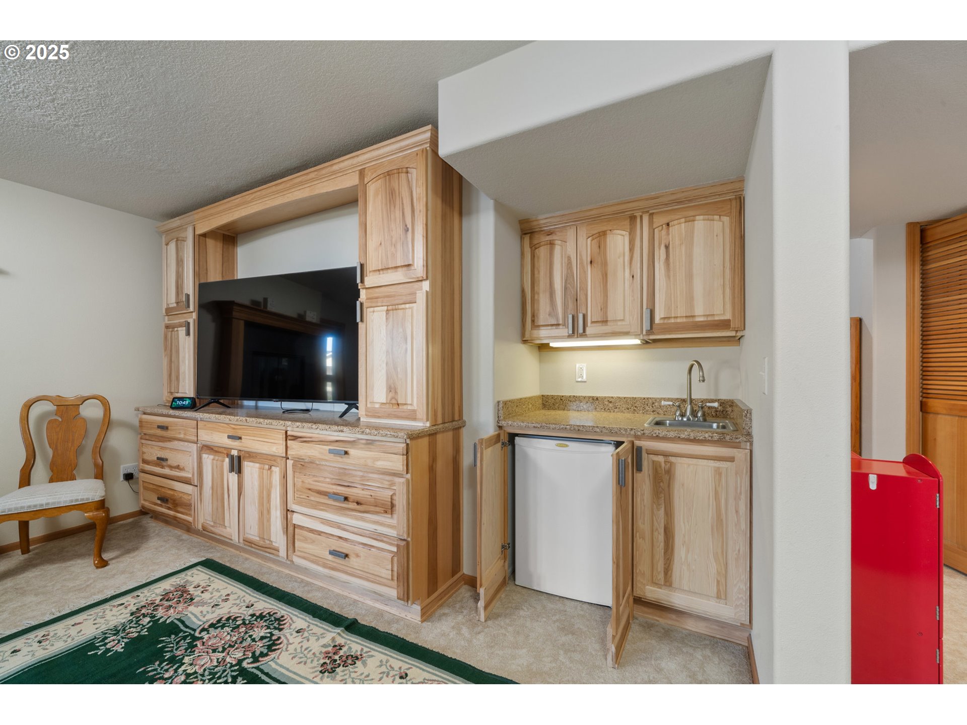 900 Bearberry Ln Property Photo 26