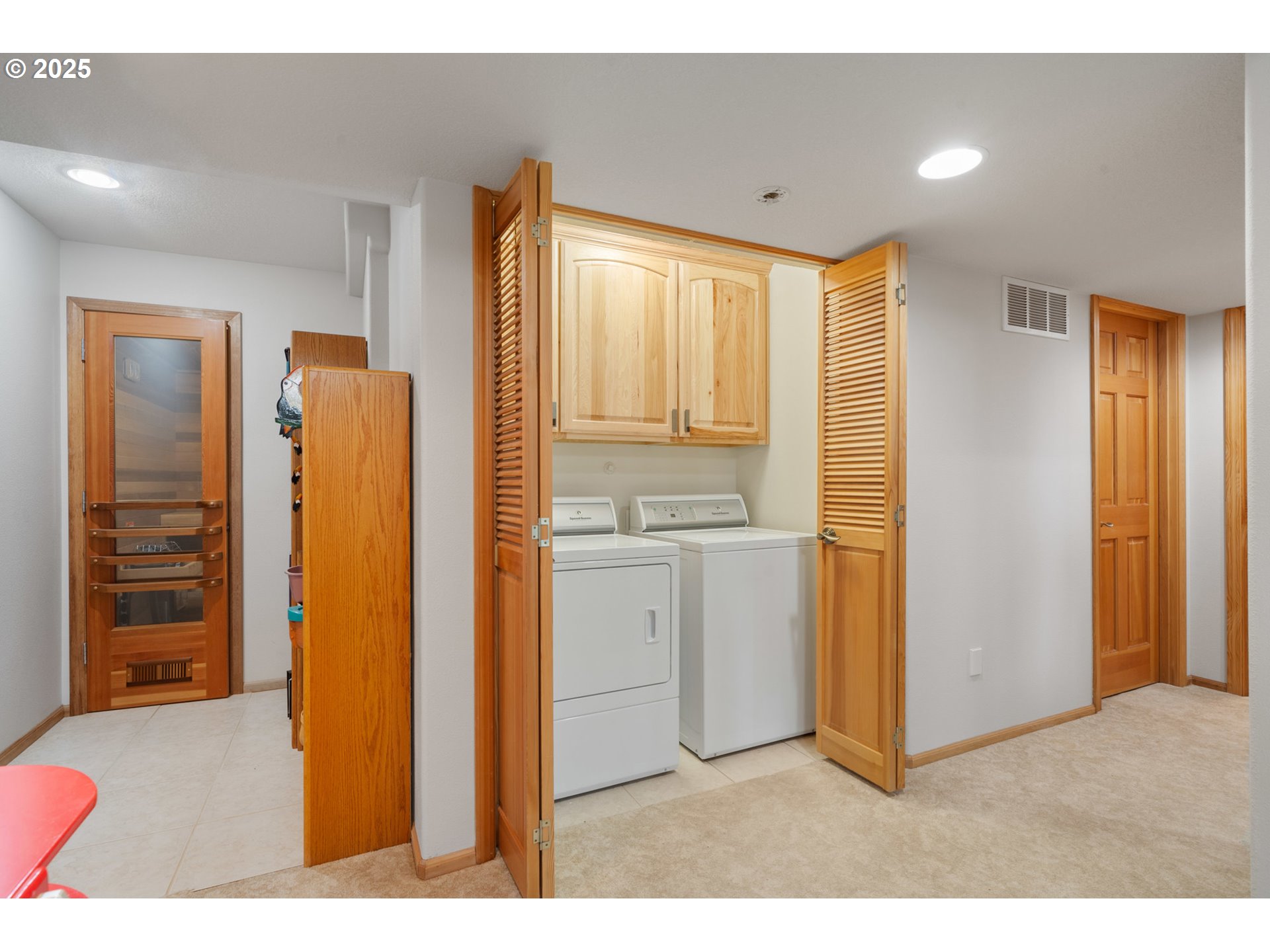 900 Bearberry Ln Property Photo 27